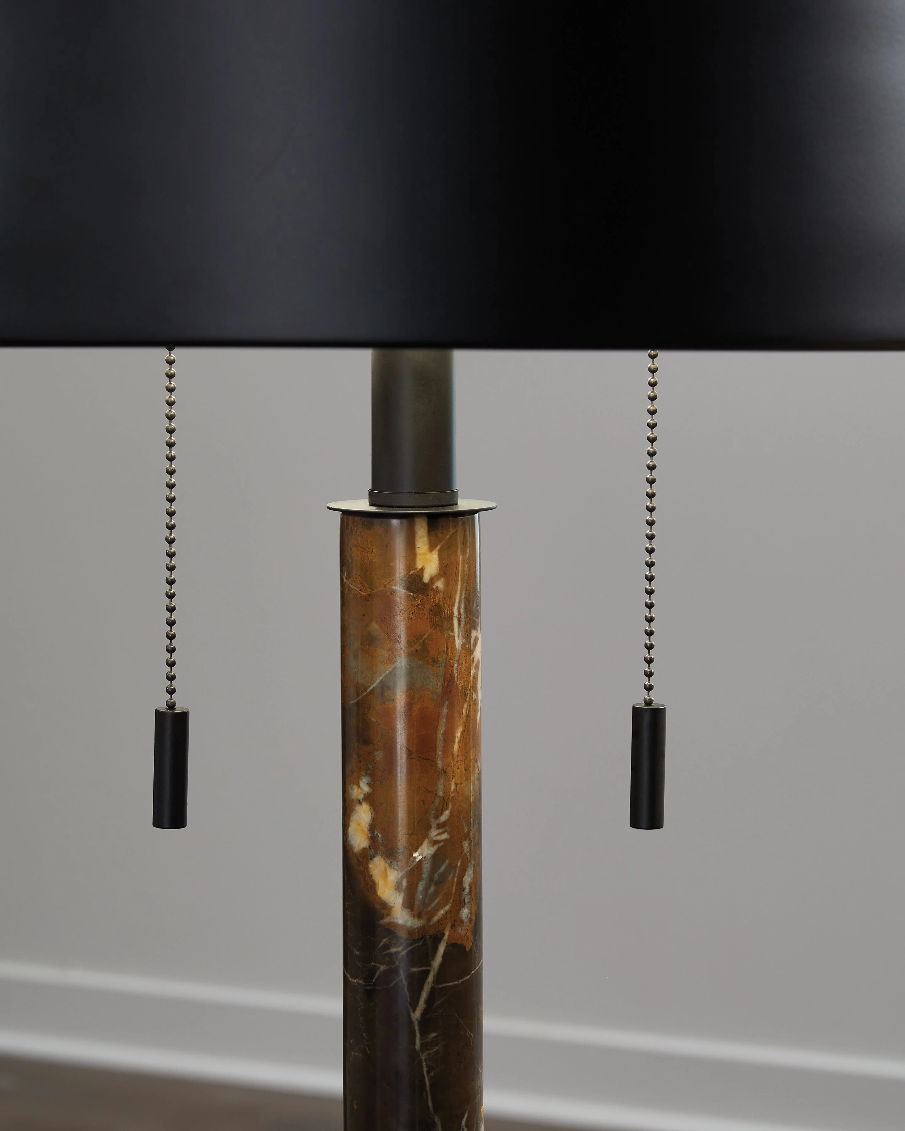 Alanbert - Metal Table Lamp - Brown / Black - Image 2