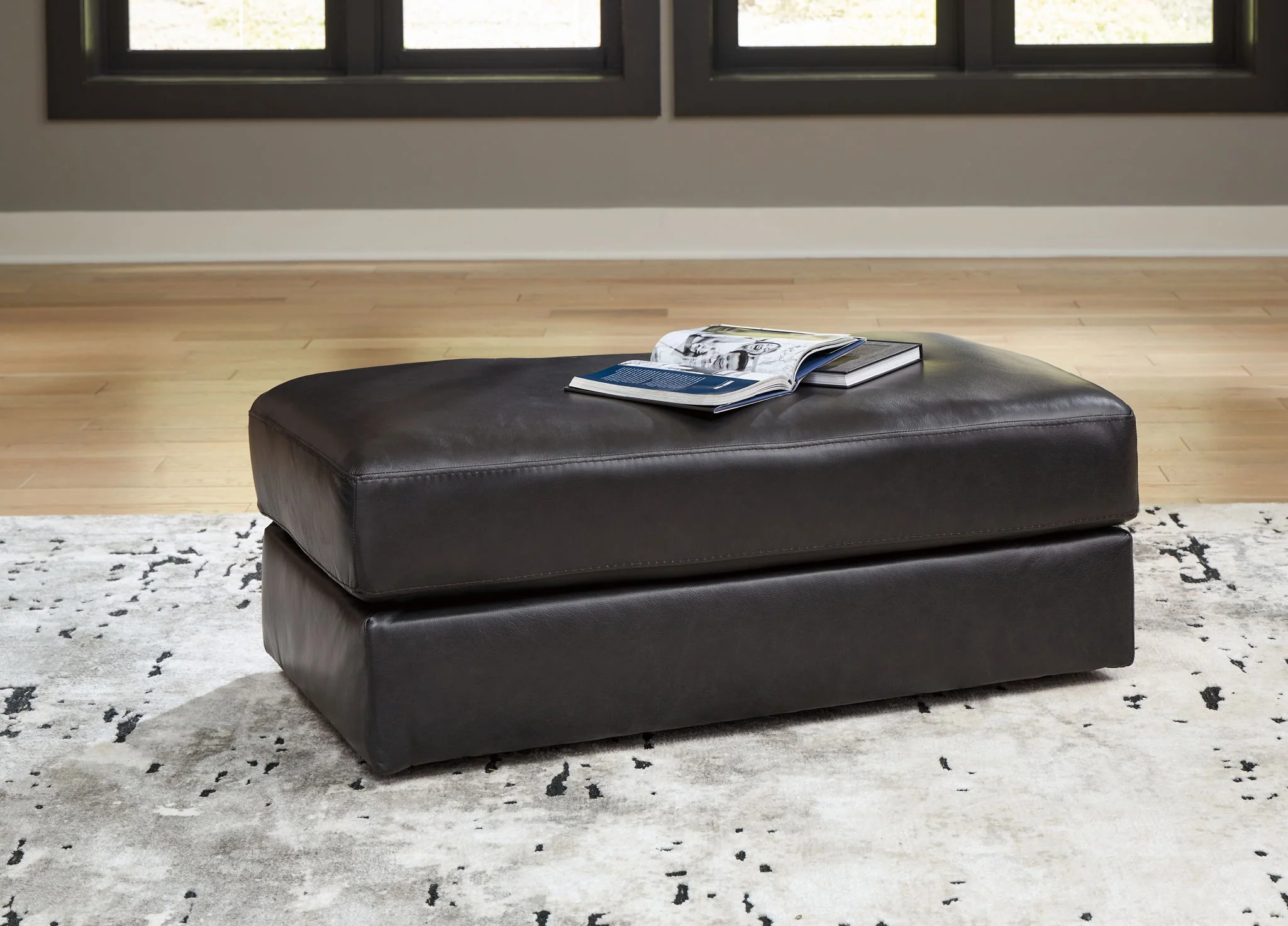 Amiata - Living Room Set - Image 7