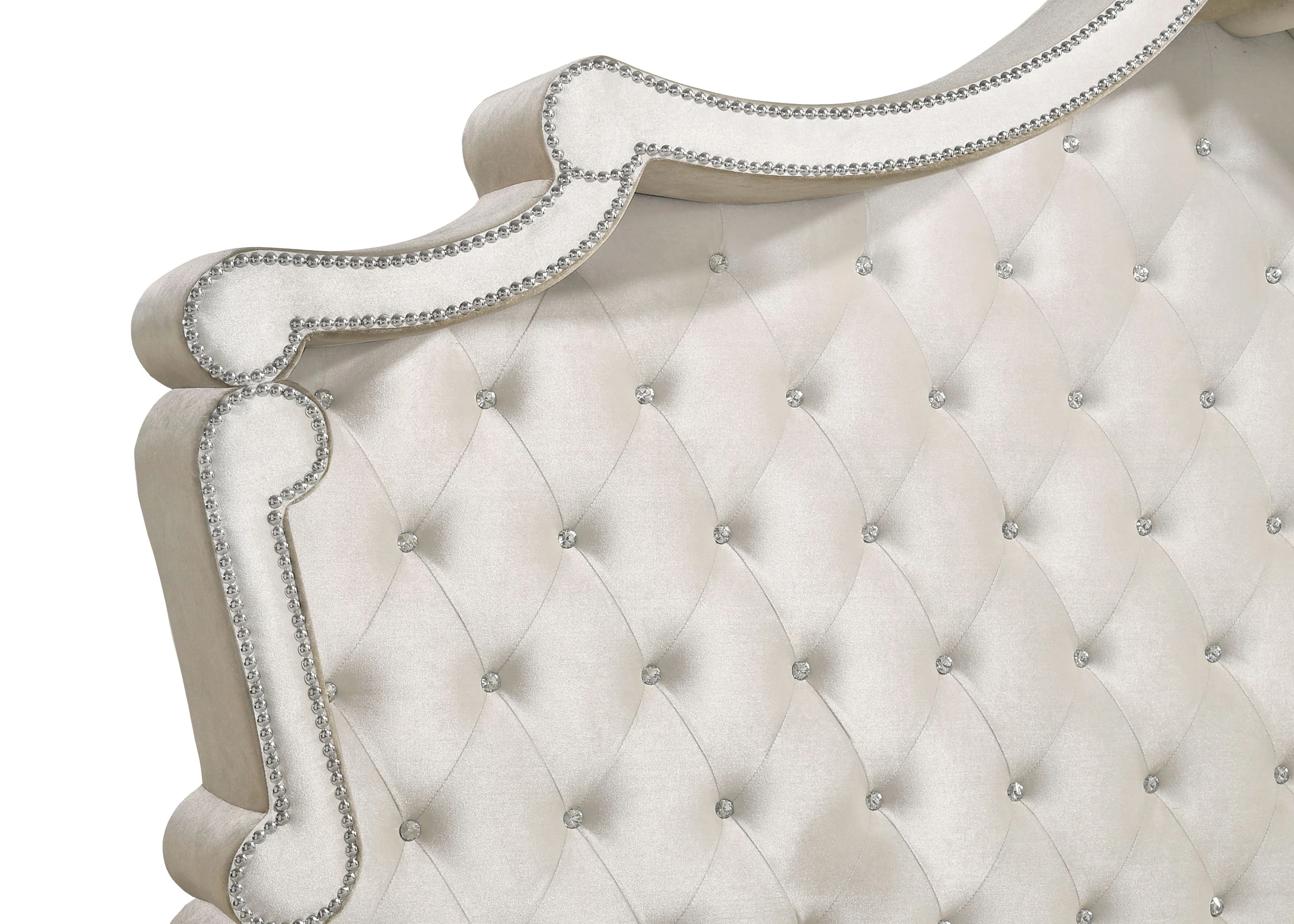 Antonella 5-piece Eastern King Bedroom Set Ivory - Image 39