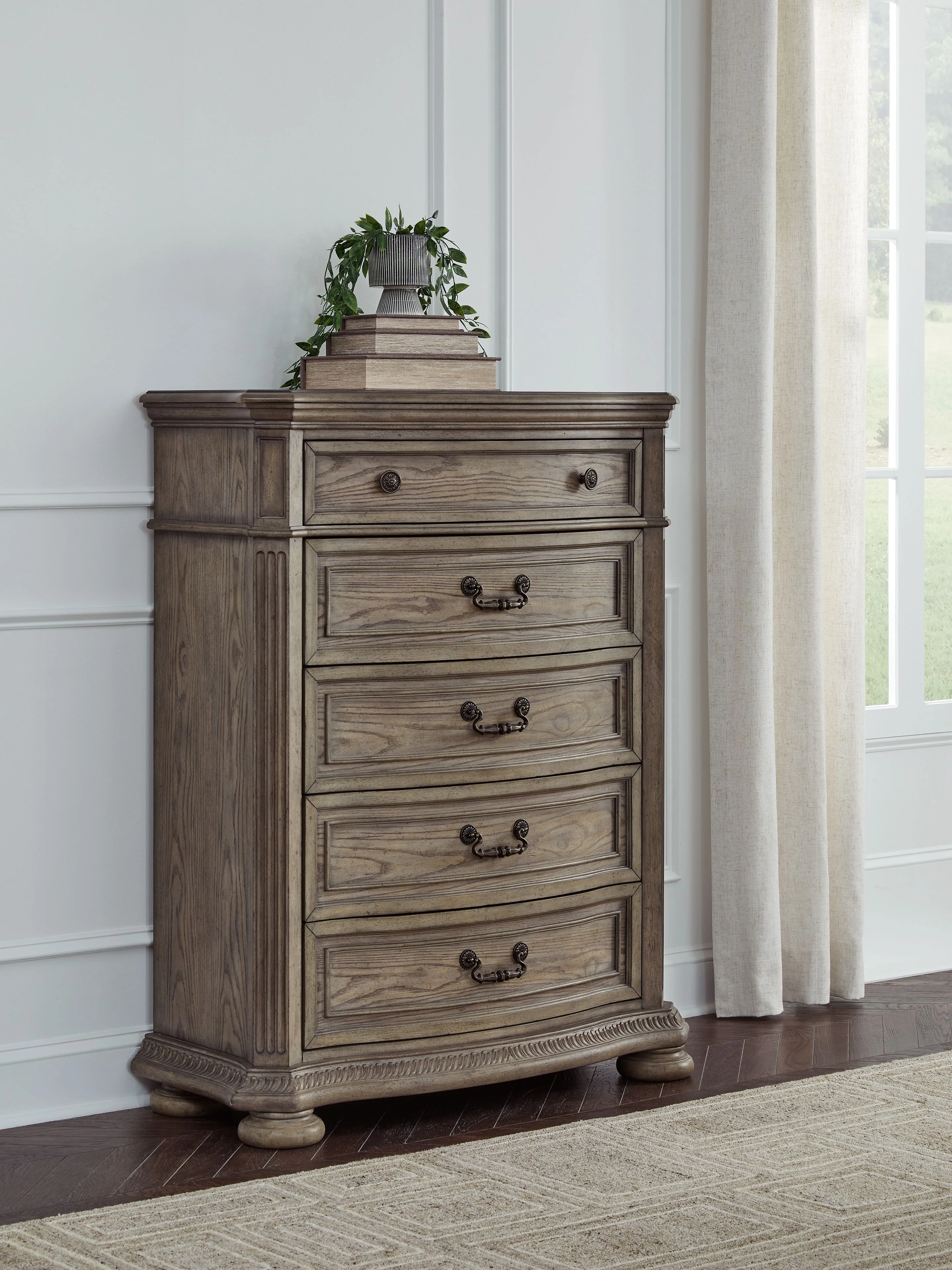 Ardenfield - Five Drawer Chest - Light Brown - Image 4