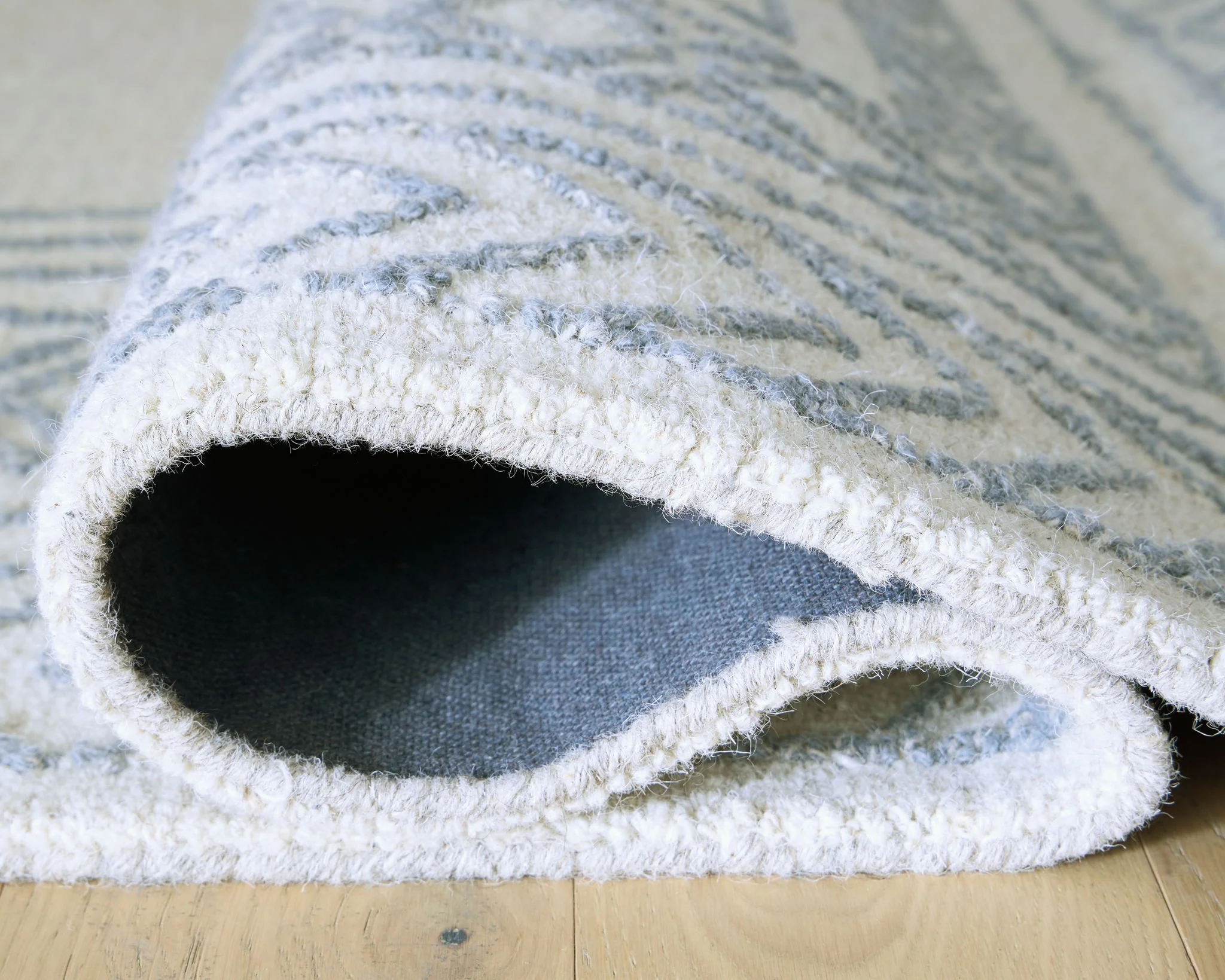 Azelhurst - Rug - Image 8