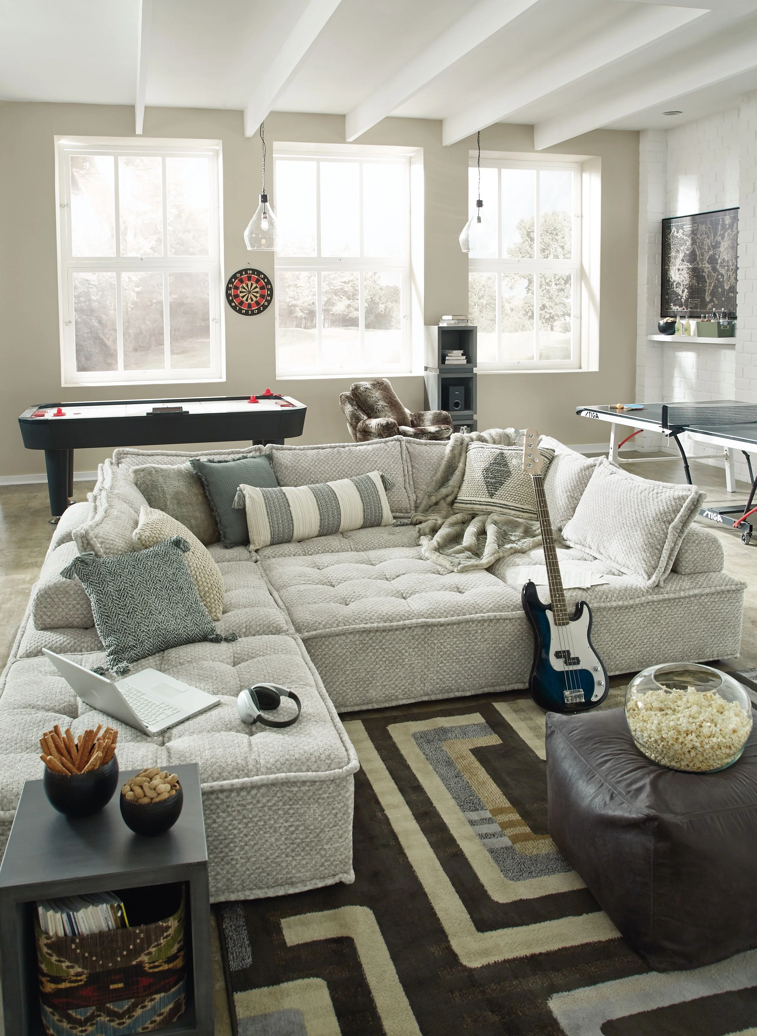 Bales - Sectional - Image 60
