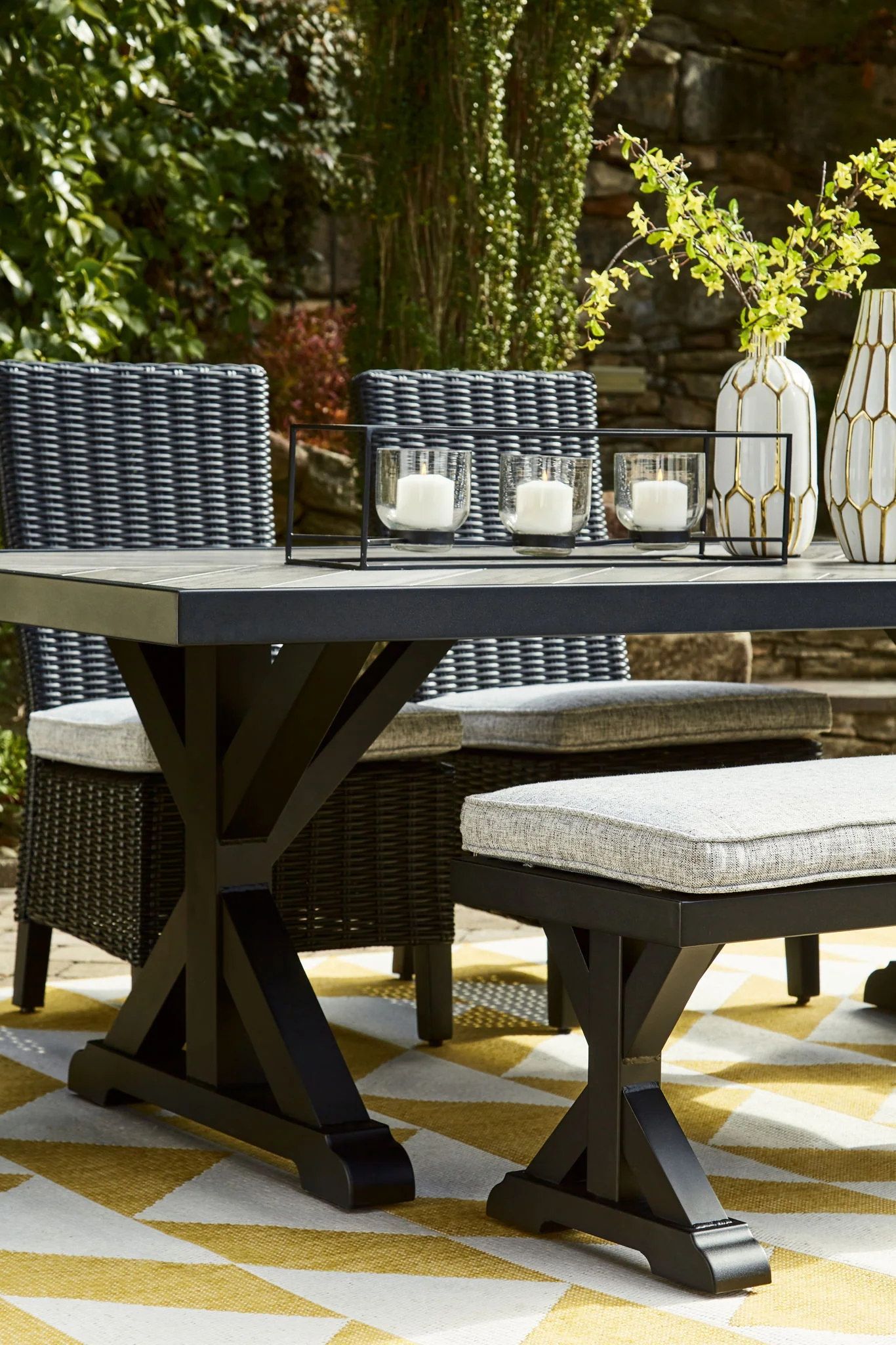 Beachcroft - Rect Dining Table W/Umb Opt - Image 2