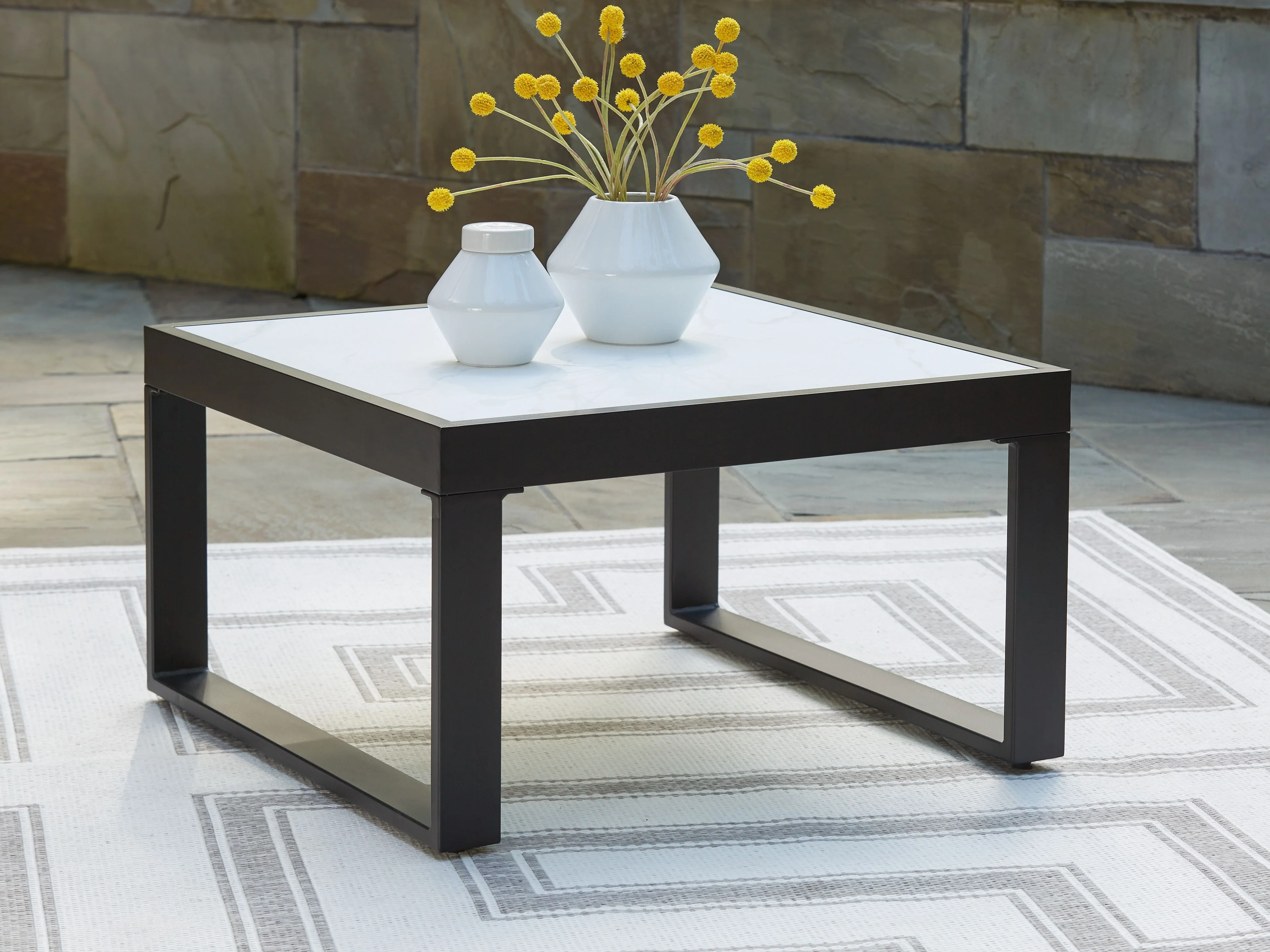 Beachloft - Square Cocktail Table - Black / Gray - Image 4