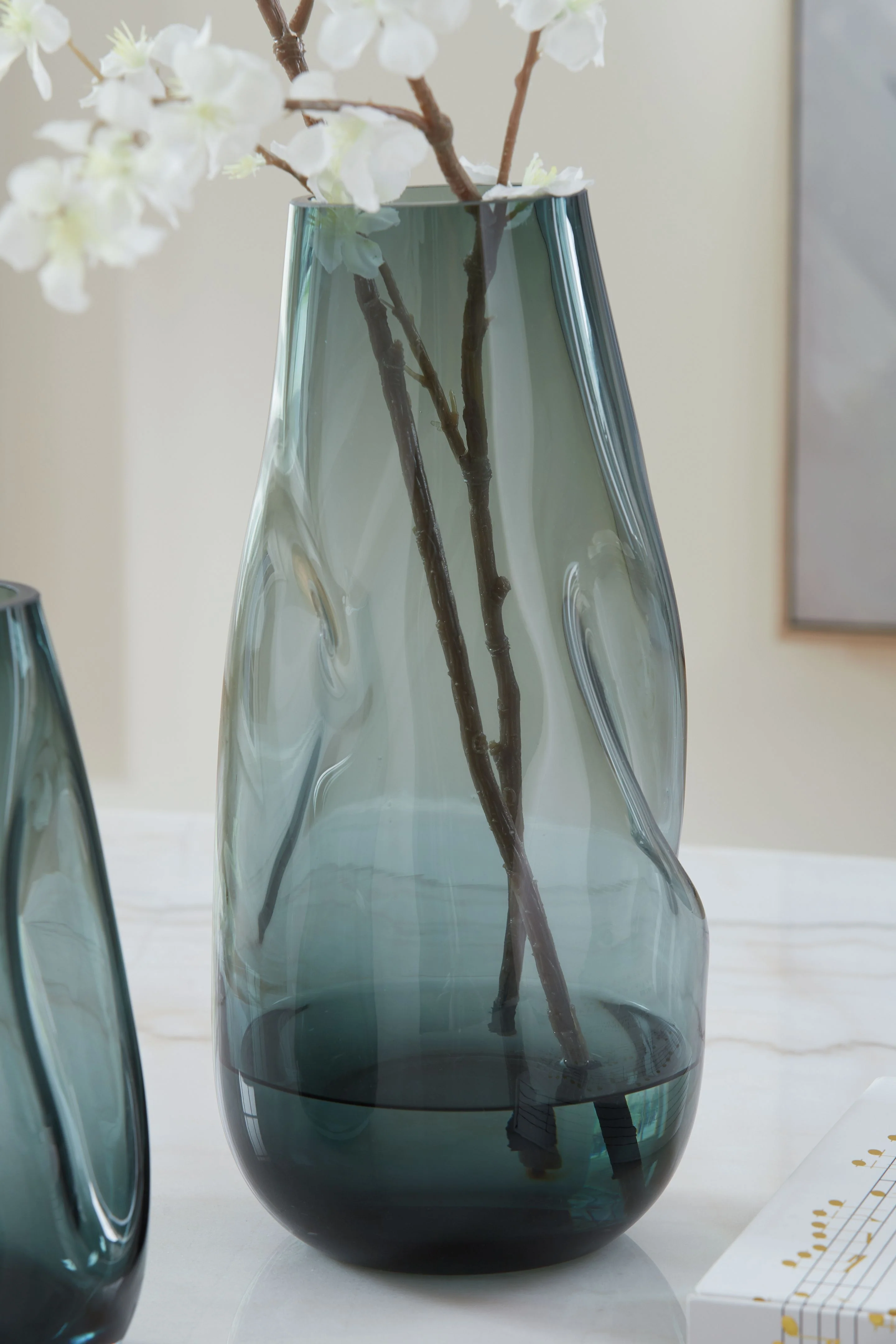Beamund - Vase - 13" - Image 4