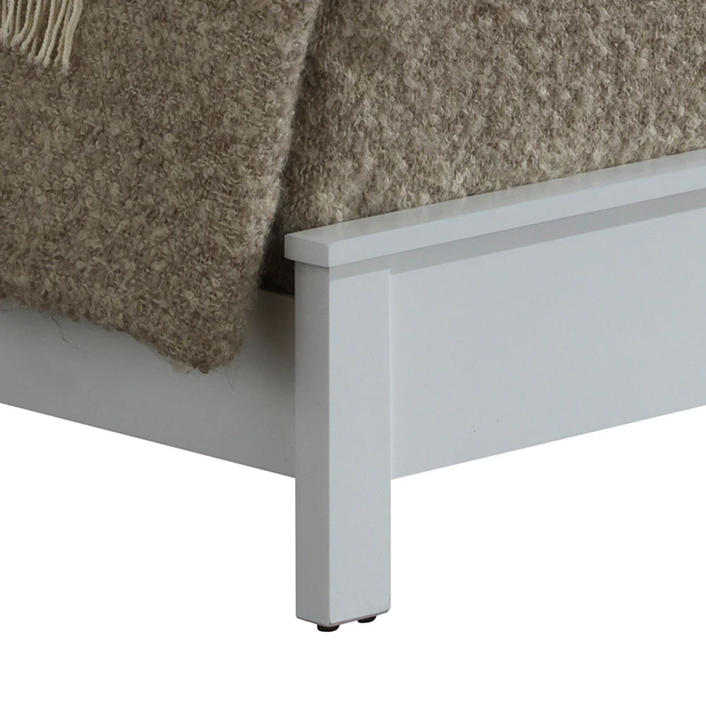 Bed With Transitional Design Stylish - Image 15