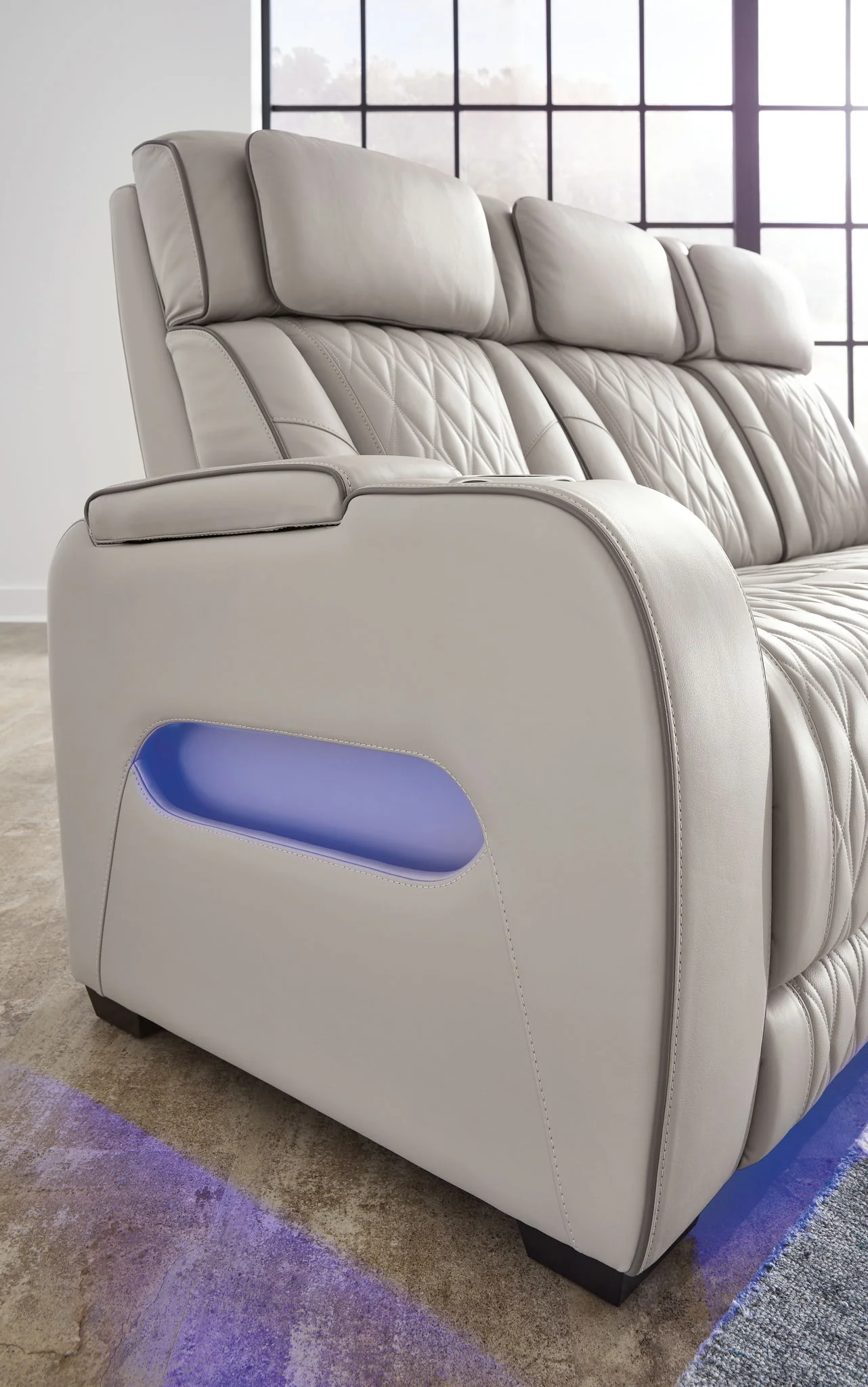 Boyington - Power Reclining Loveseat With Console/Adj Hdrst - Image 3