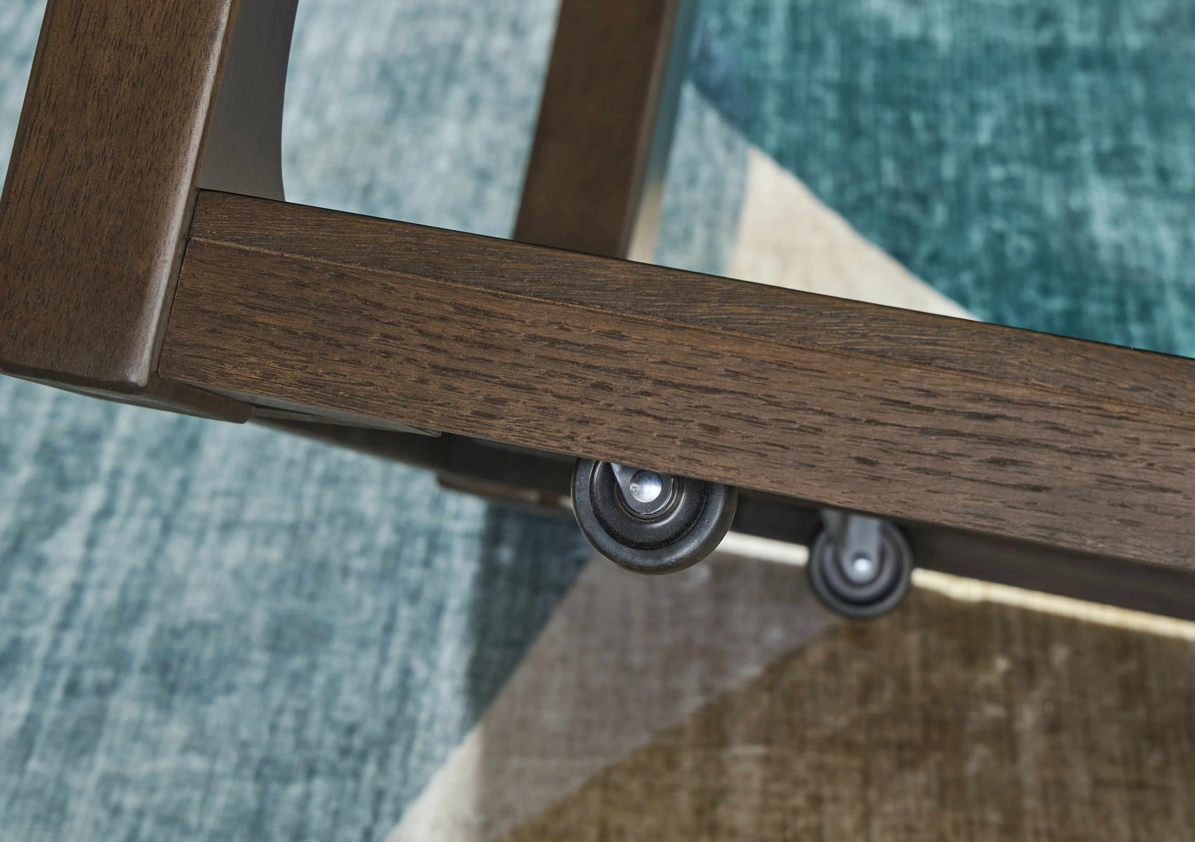 Breckington - Table - Image 13