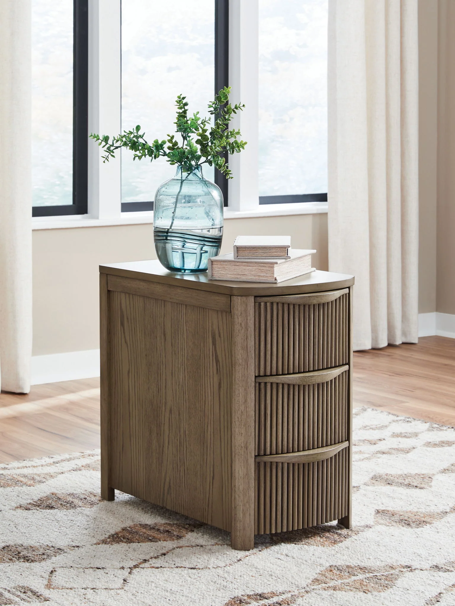Camdill - Chair Side End Table - Image 26