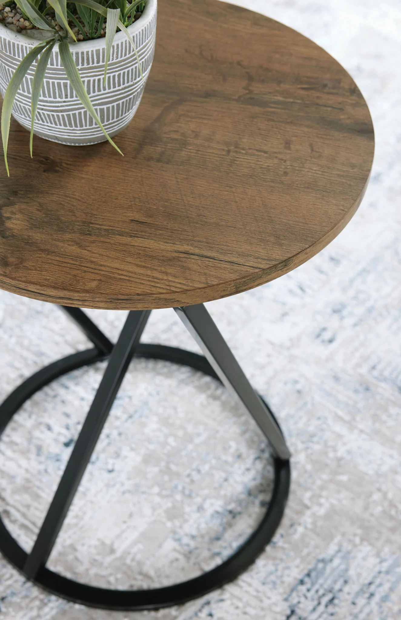 Cassbryn - Occasional Table Set (Set of 3) - Brown / Black - Image 3
