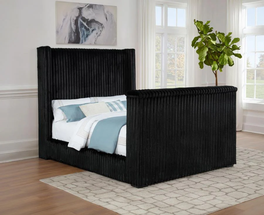 Centergrove - Upholstered Wingback TV Bed - Image 5