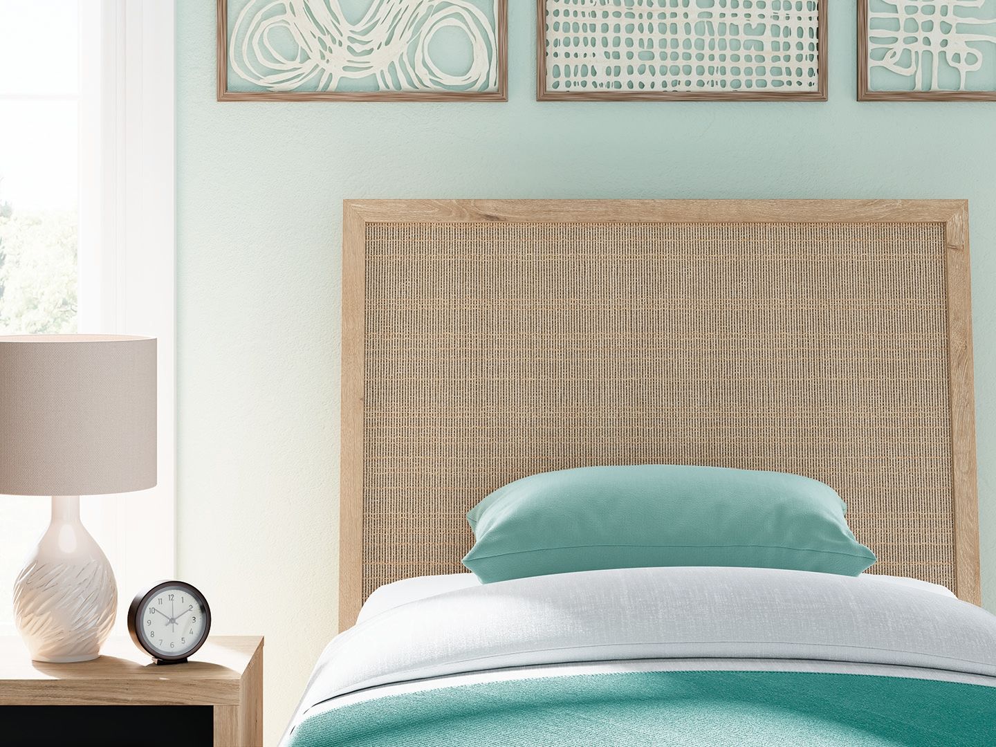 Cielden - Panel Bed - Image 7