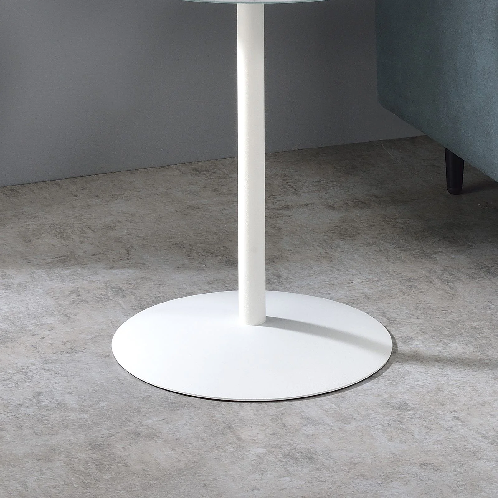 Circa - 17.5" End Table With Marble Textured Top - Image 11