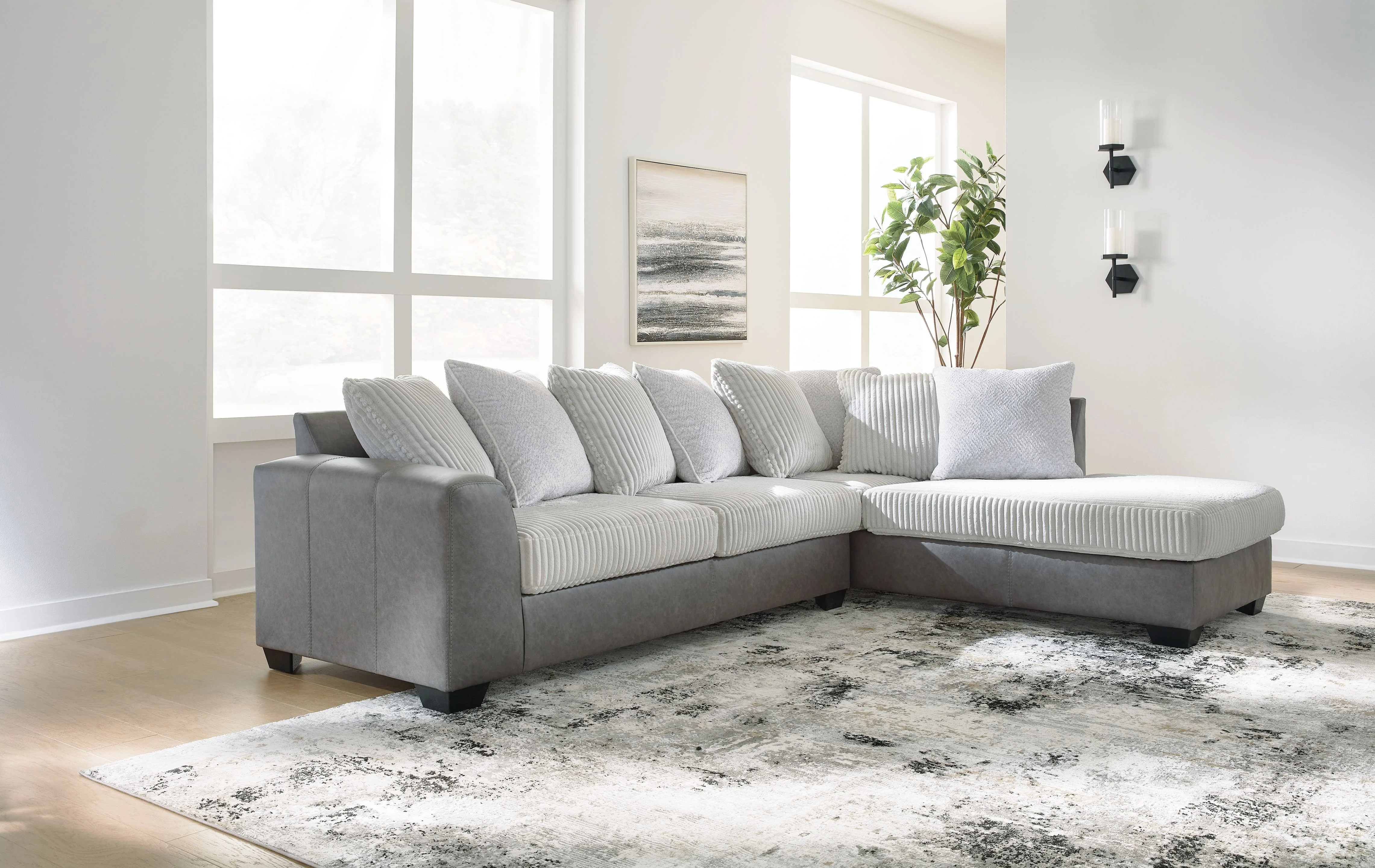Clairette Court - Sectional - Image 7