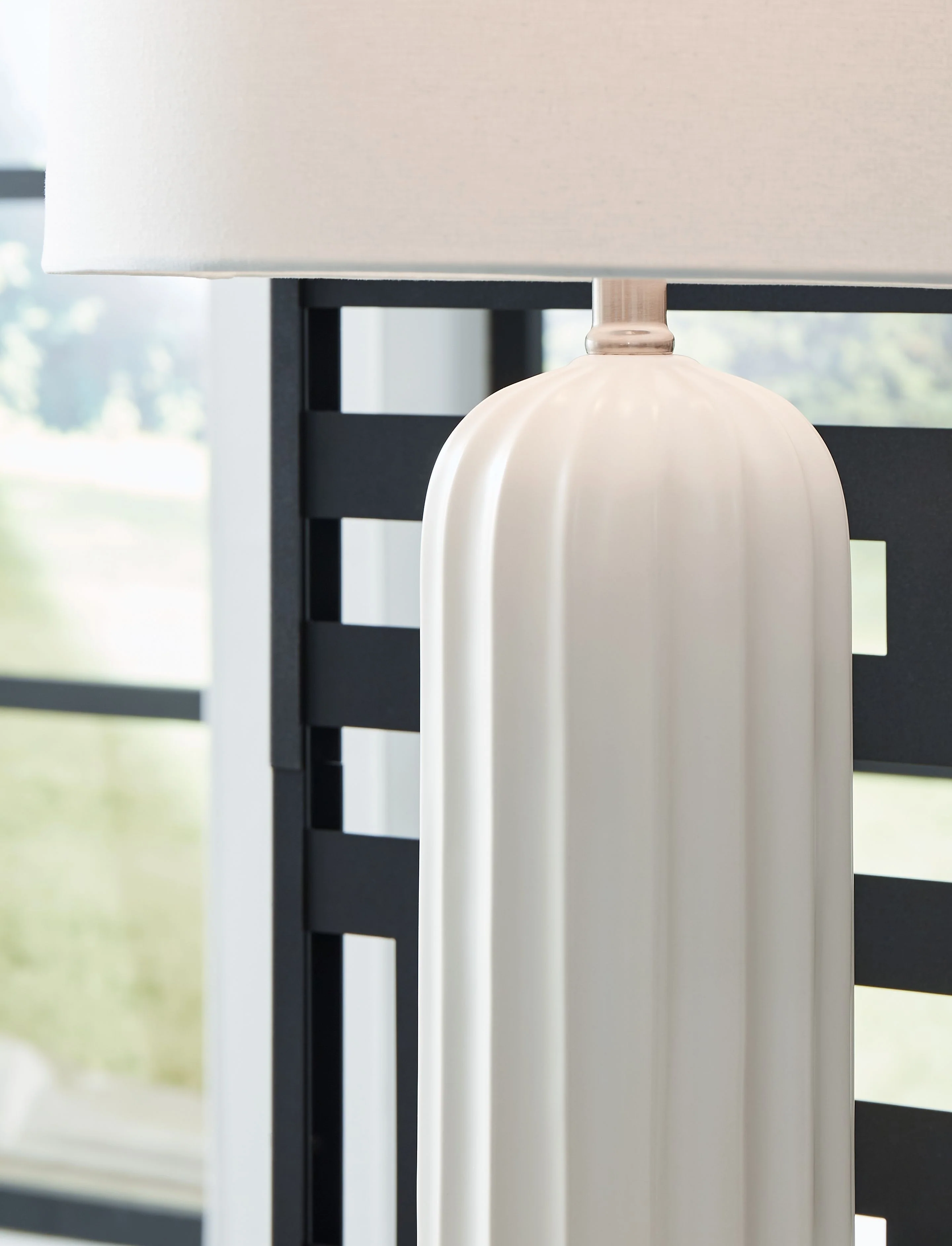 Clarkland - Ceramic Table Lamp (Set of 2) - White - Image 5