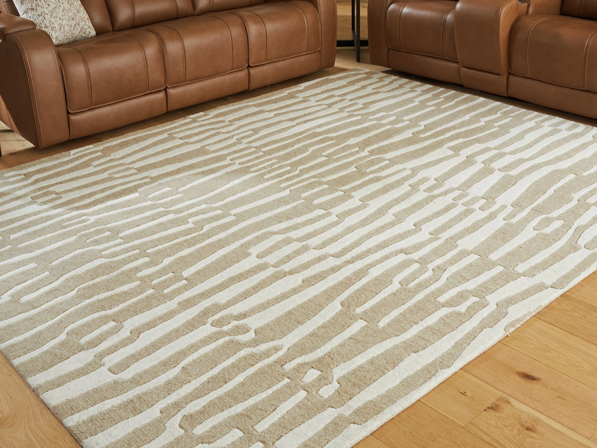 Corrbell - Rug - Image 7