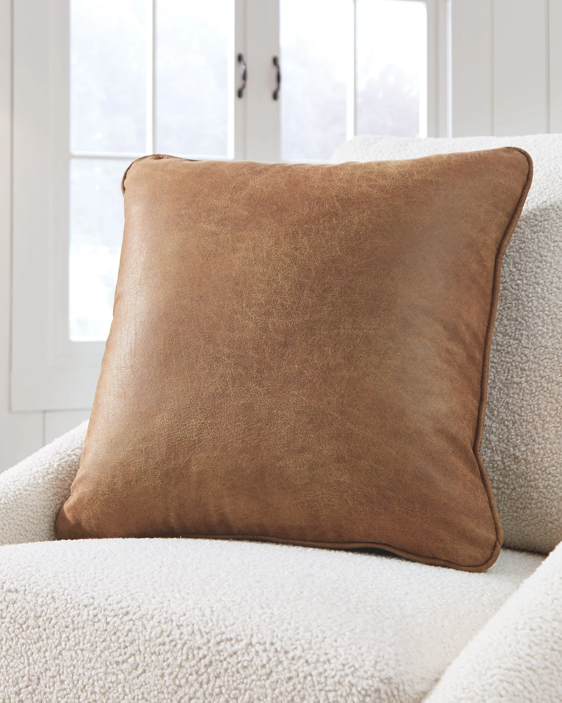 Cortnie - Pillow - Image 3