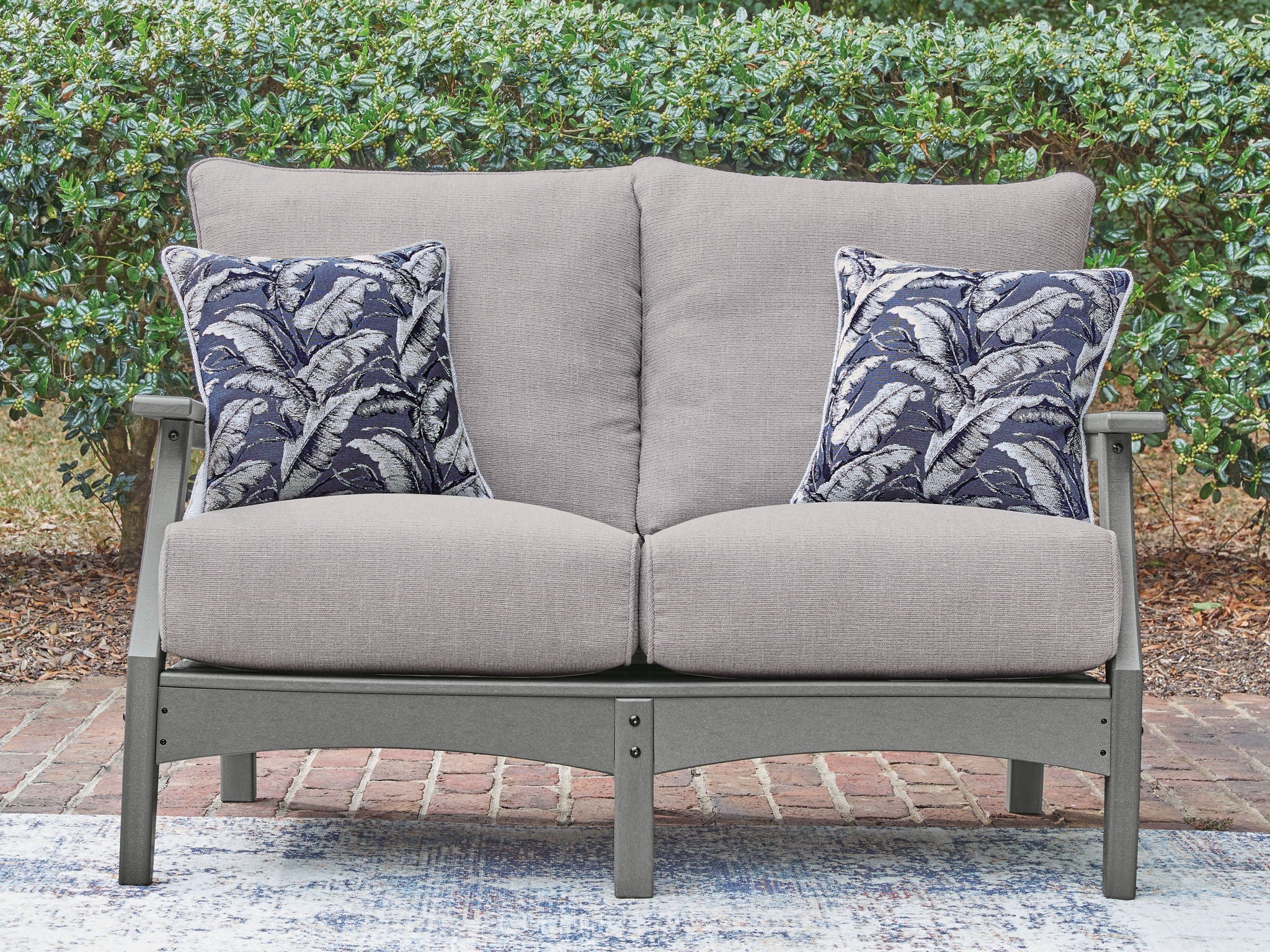 Cove Beach - Loveseat With Cushion - Gray - Image 5