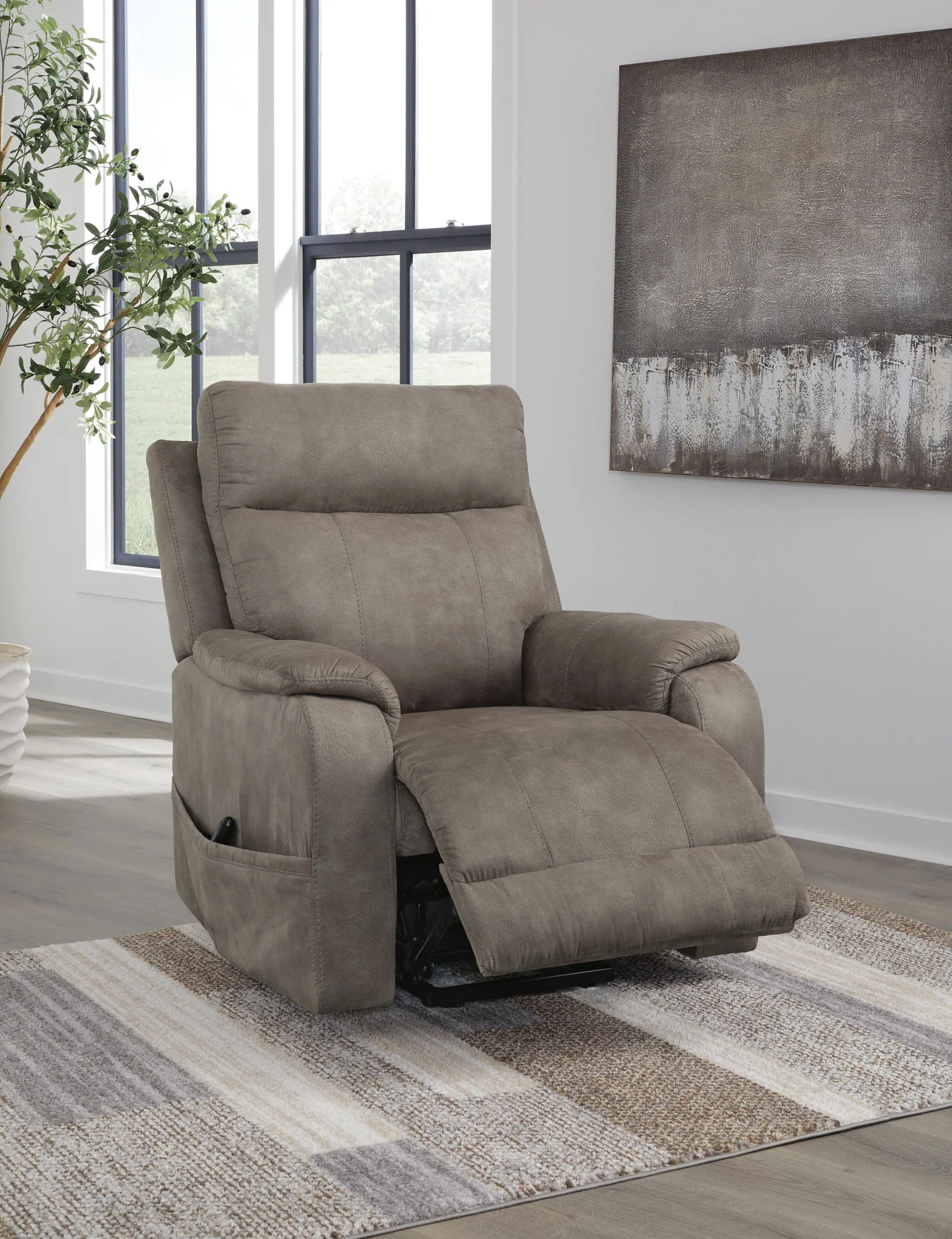Crestmeade - Power Lift Recliner - Image 11