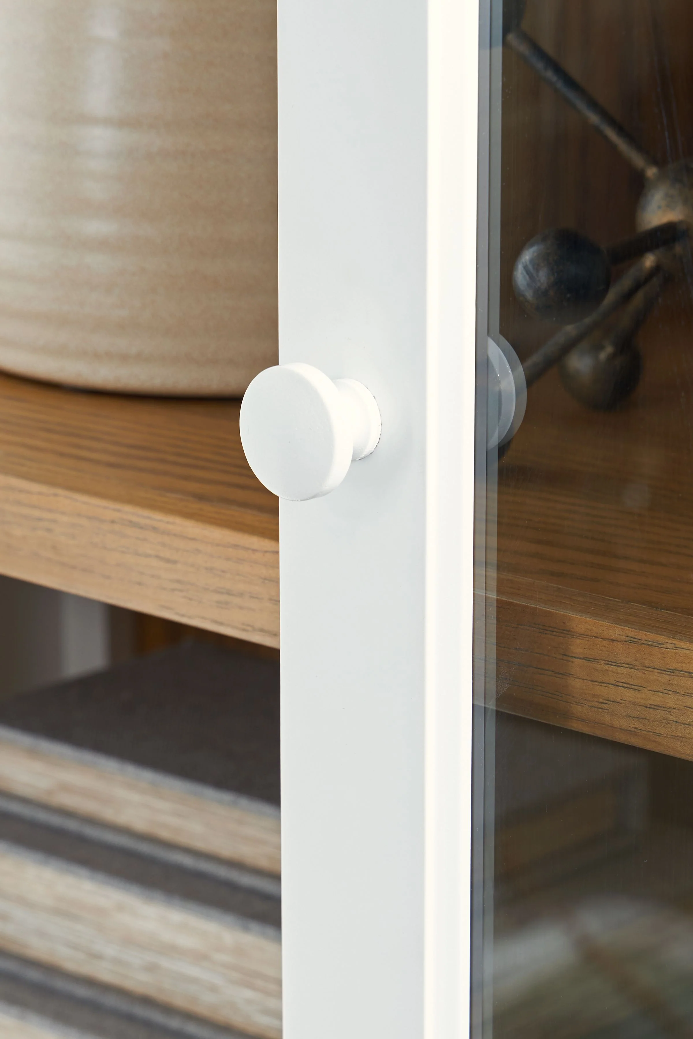 Dagandale - Accent Cabinet - Image 9