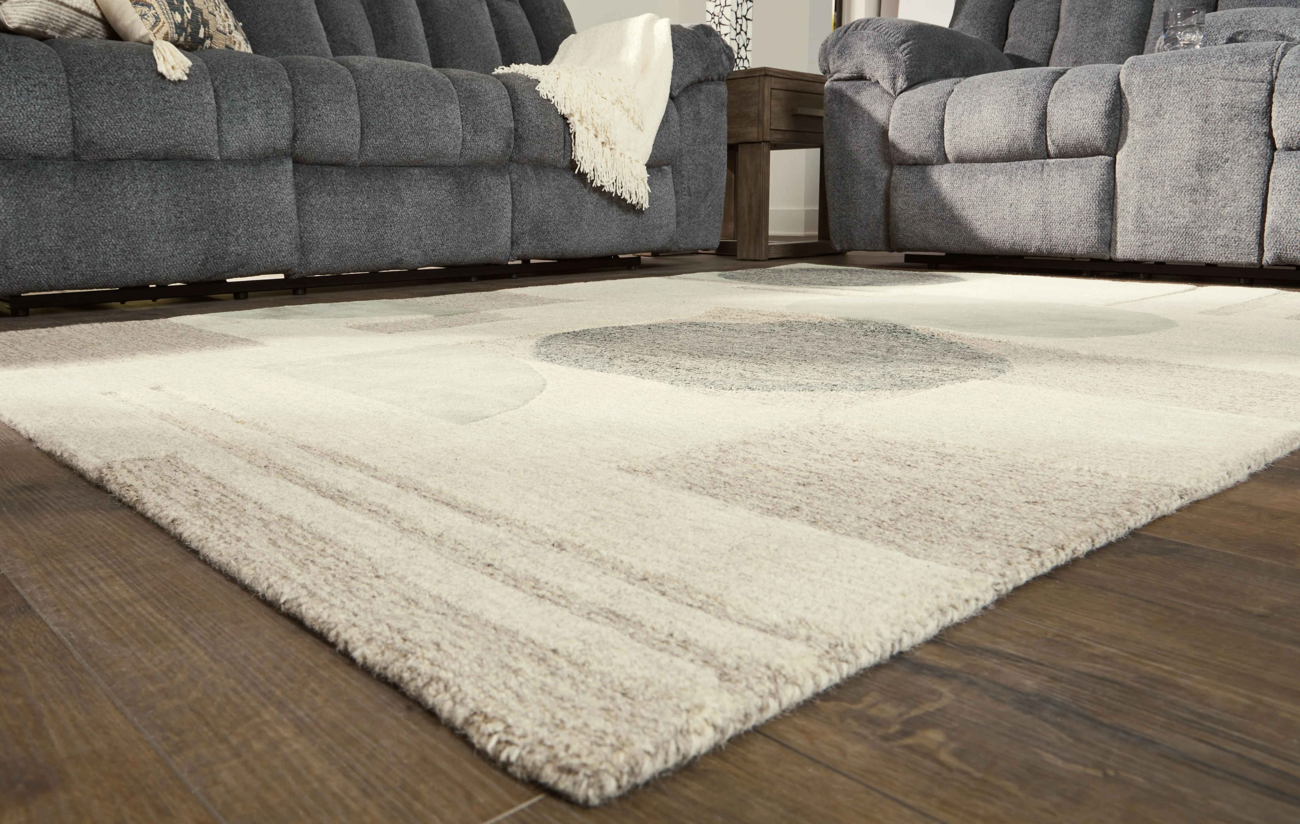 Dallane - Rug - Image 6