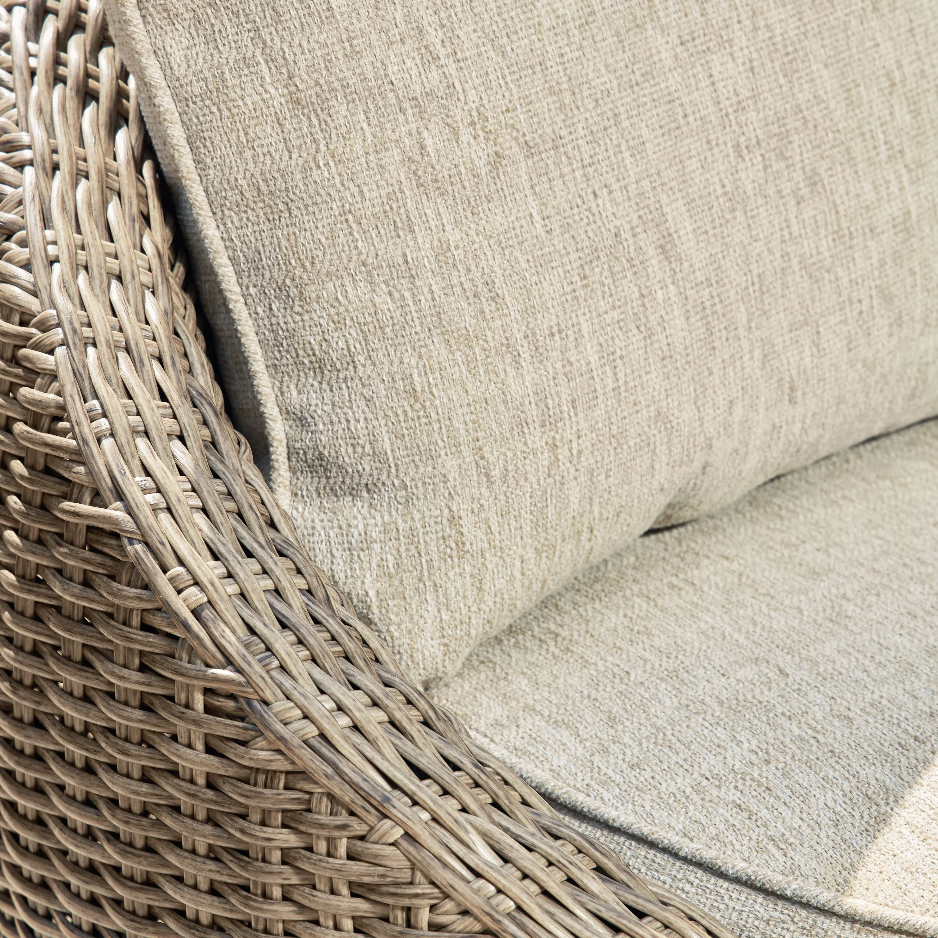 Danson - Swivel Lounge With Cushion - Image 5