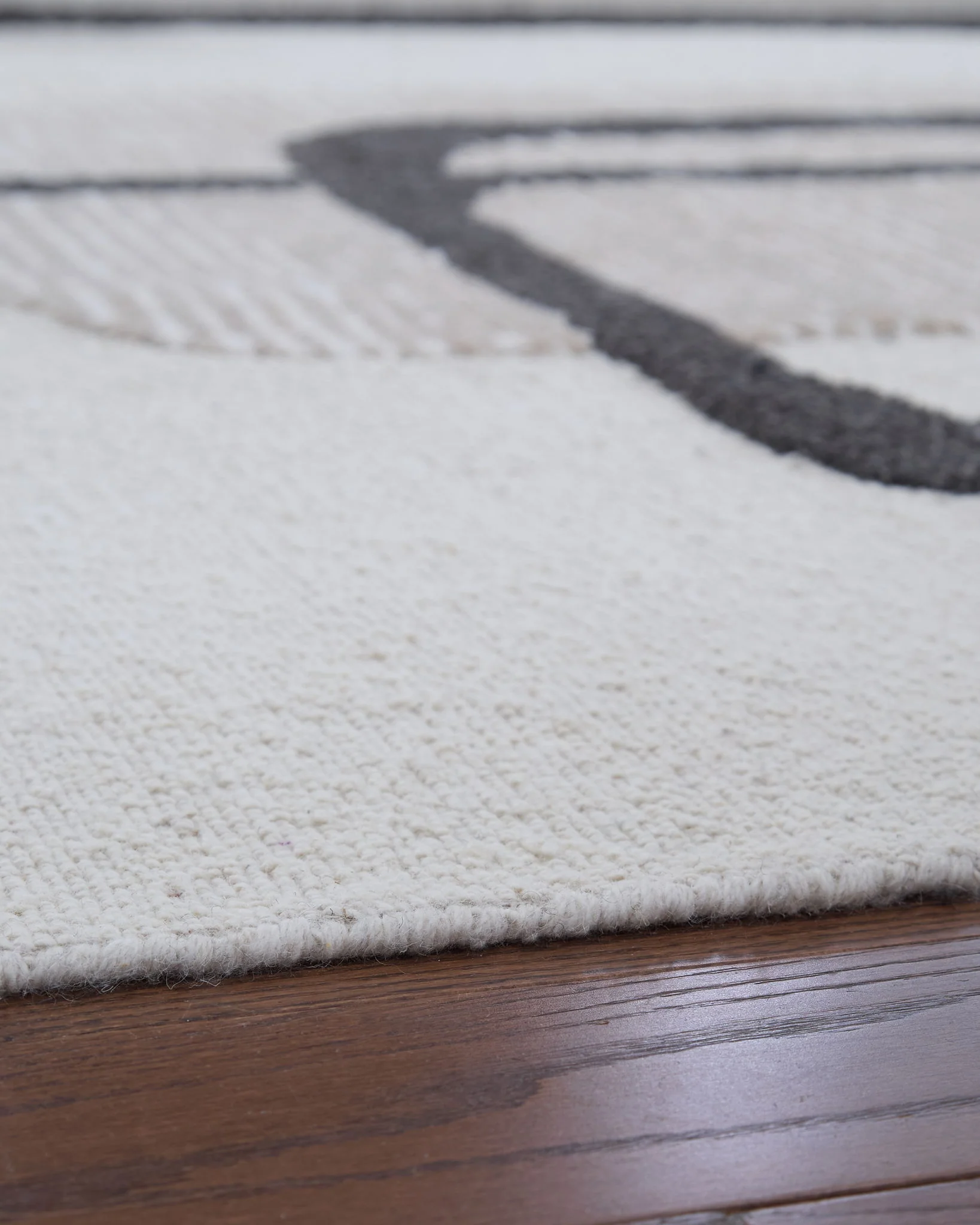 Davismour - Rug - Image 6