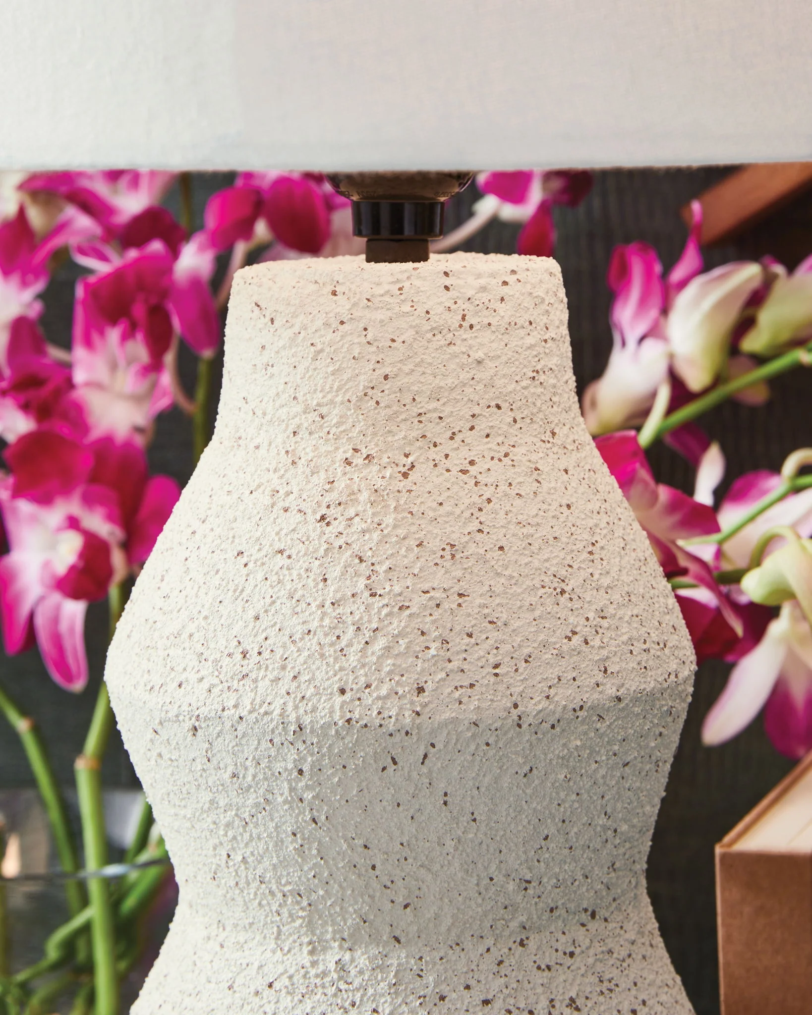 Dawthorne - Paper Table Lamp - Cream - Image 4