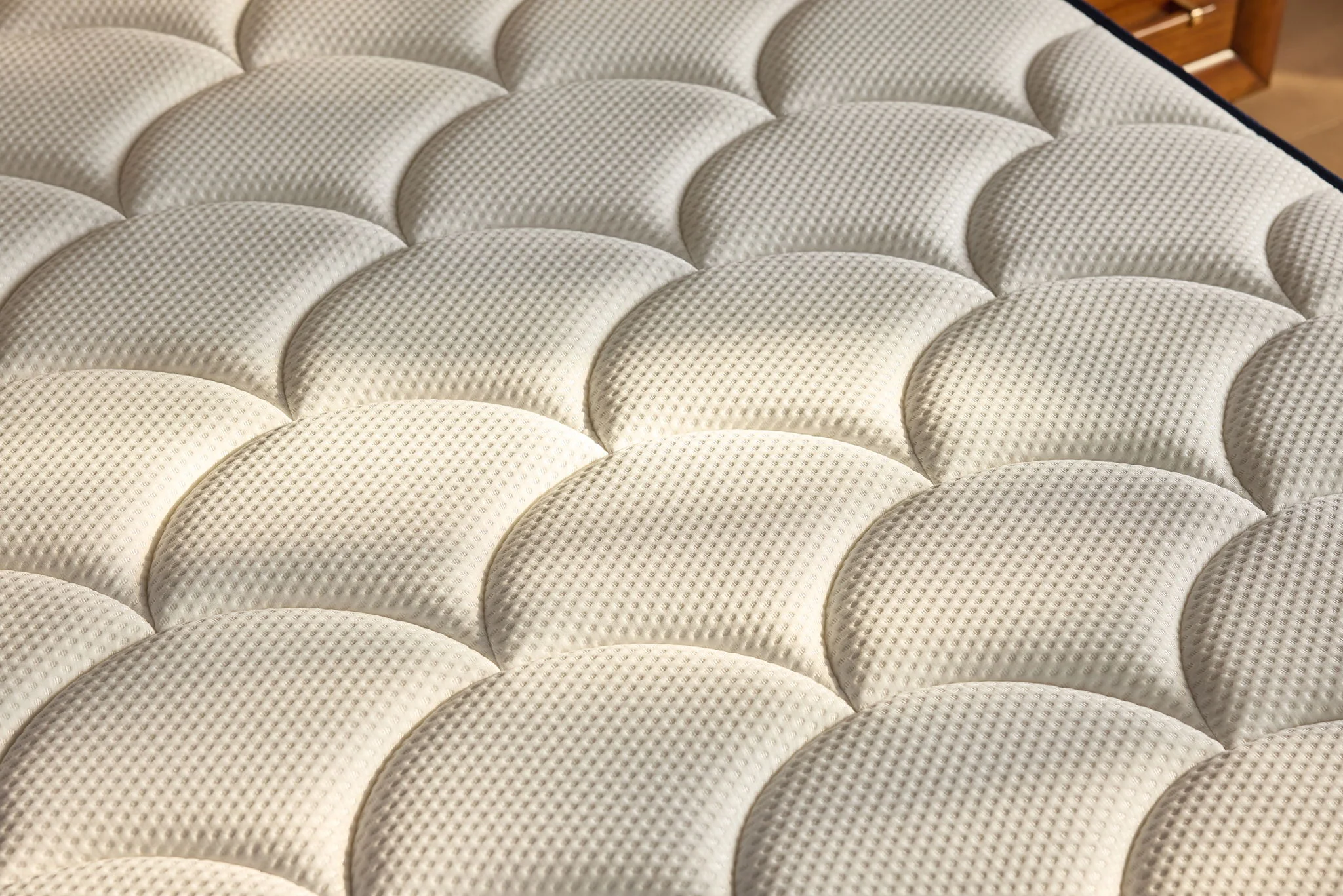DreamCloud Classic Hybrid - Mattress - Image 7