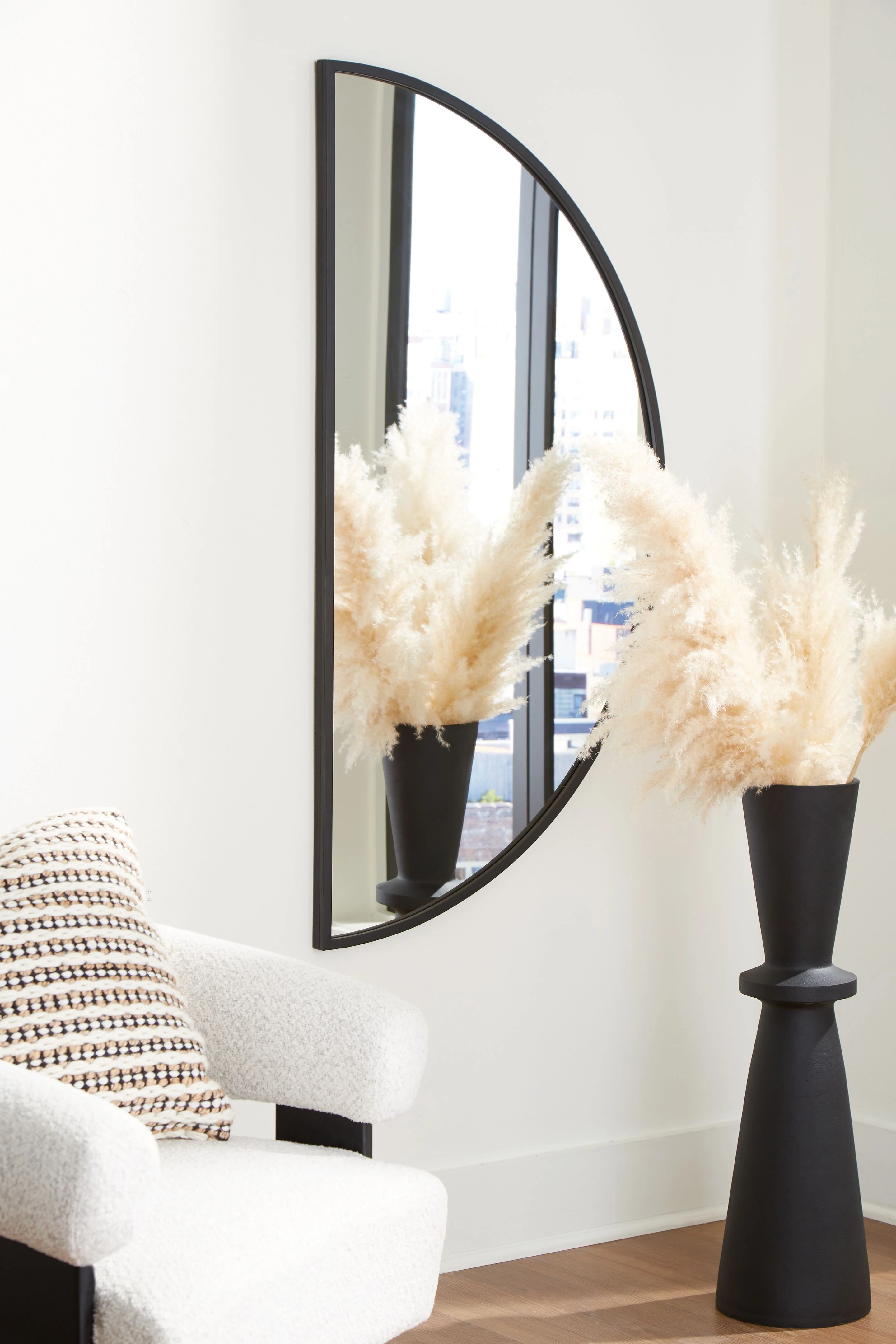 Denlow - Accent Mirror - Black - Image 3