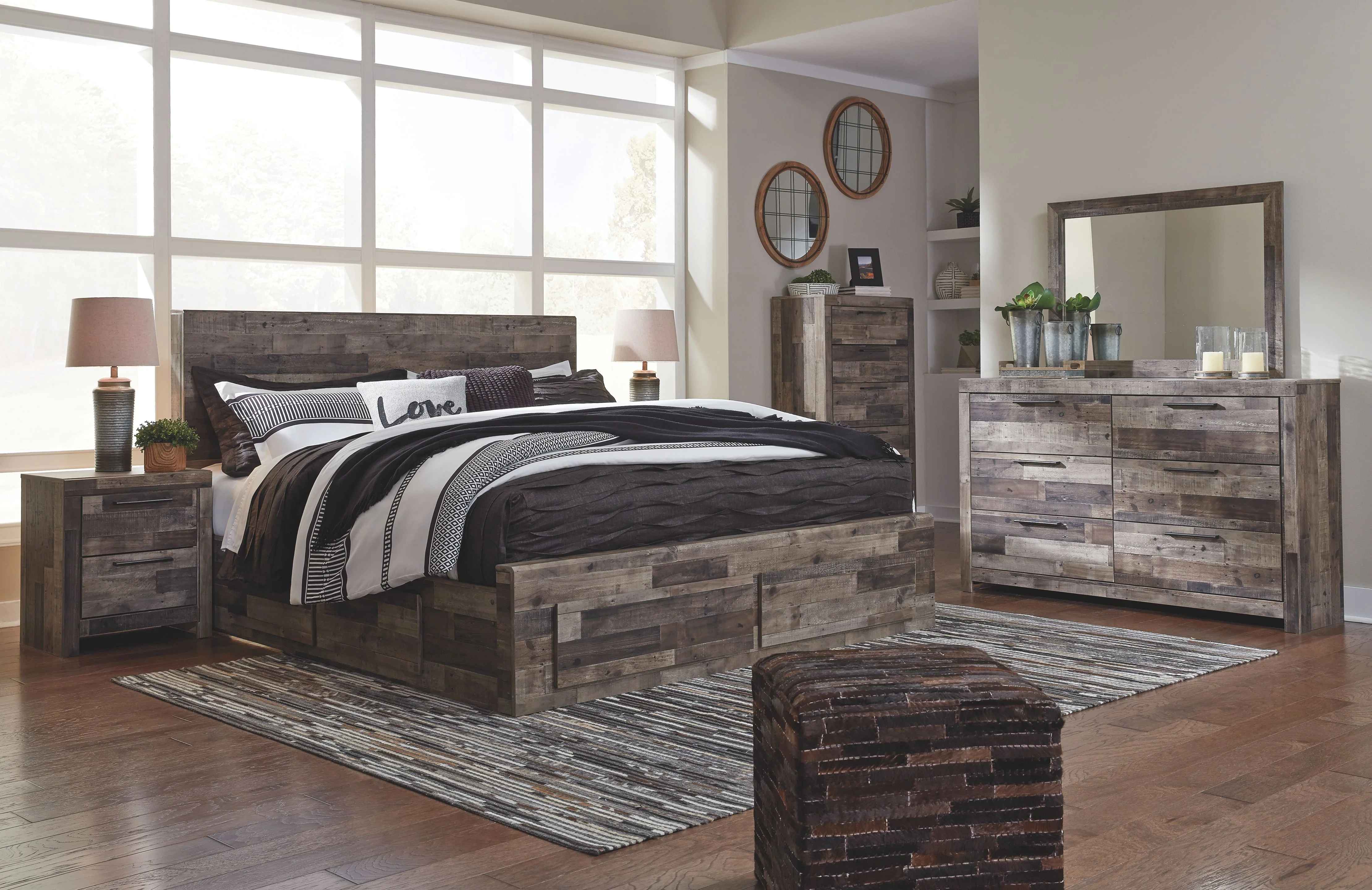 Derekson - Panel Bed - Image 21