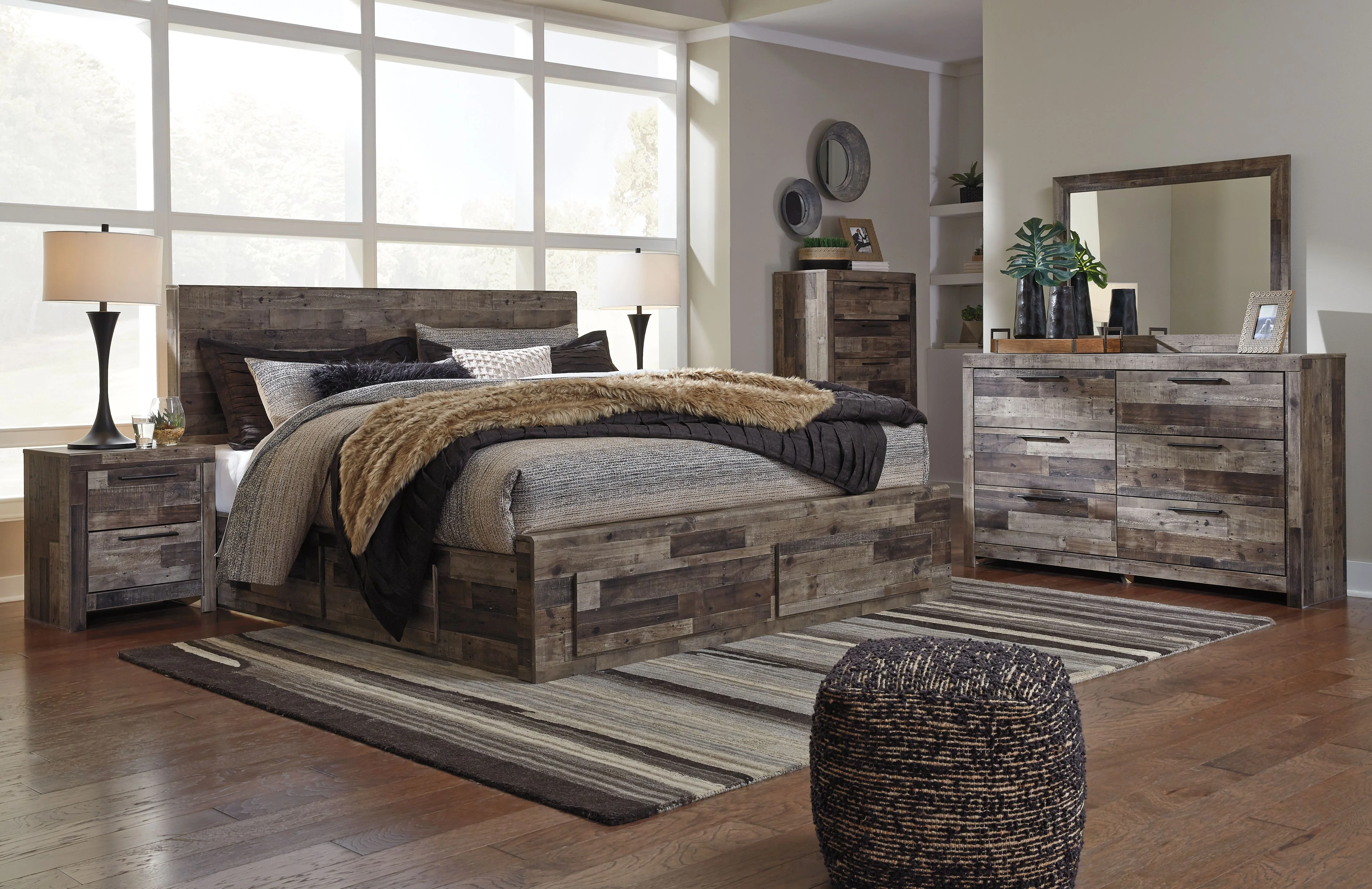 Derekson - Panel Bed - Image 24