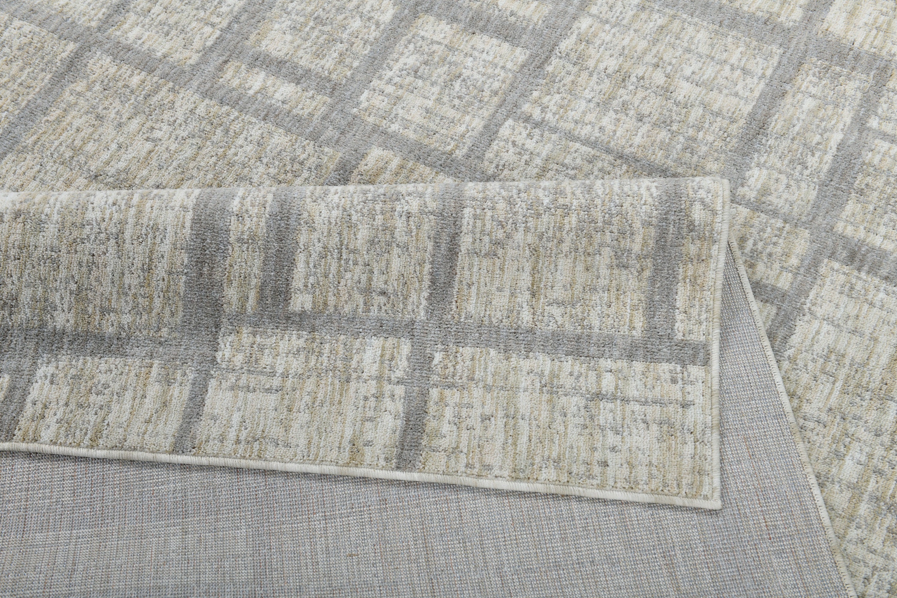 .Desire Beige Rug - 6' 6" x 9' 0" - Image 3