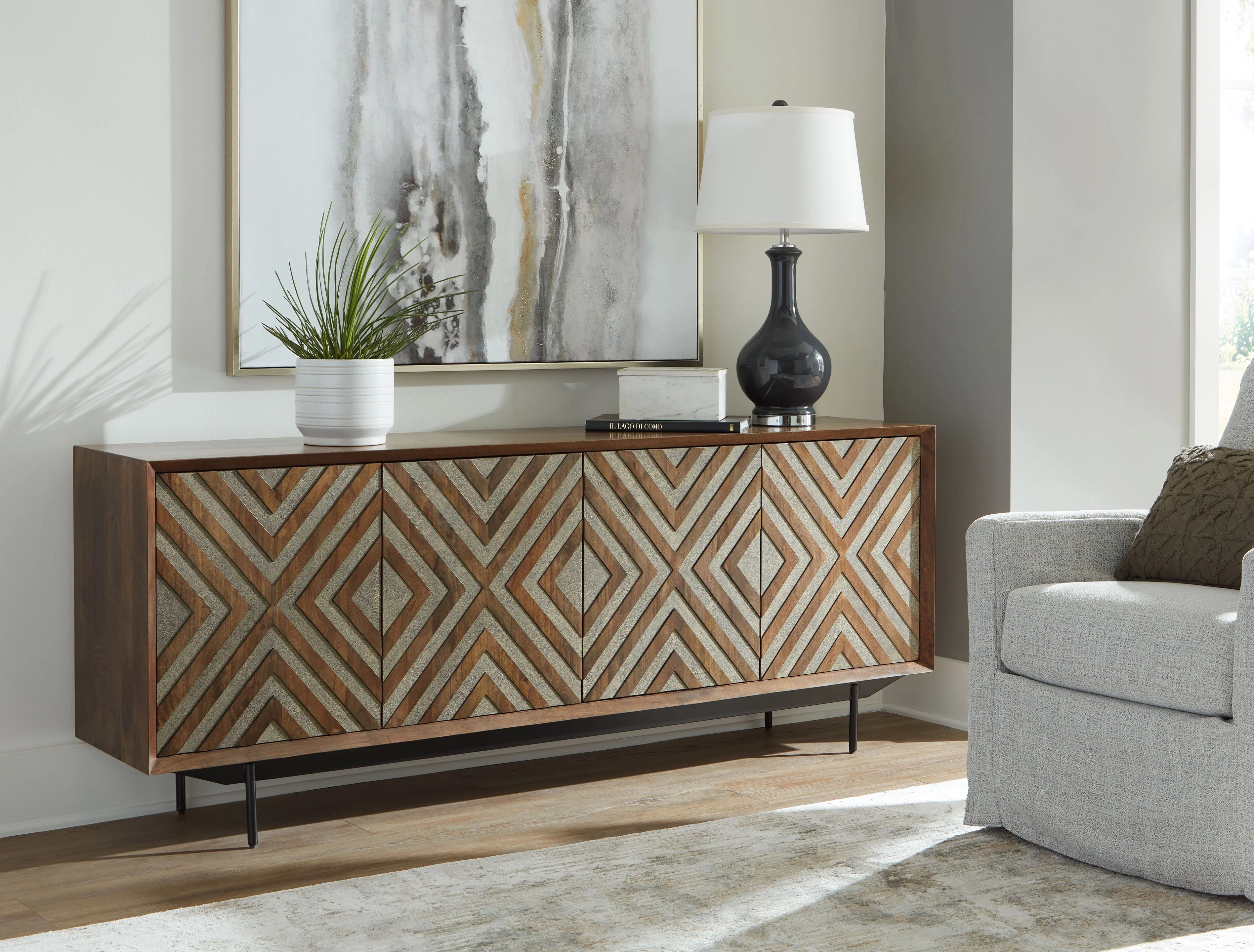 Dreggan - Accent Cabinet - Brown / Gold Finish - Image 5