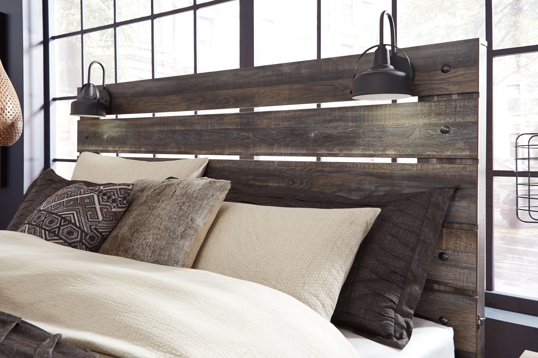 Drystan - Bedroom Set - Image 6