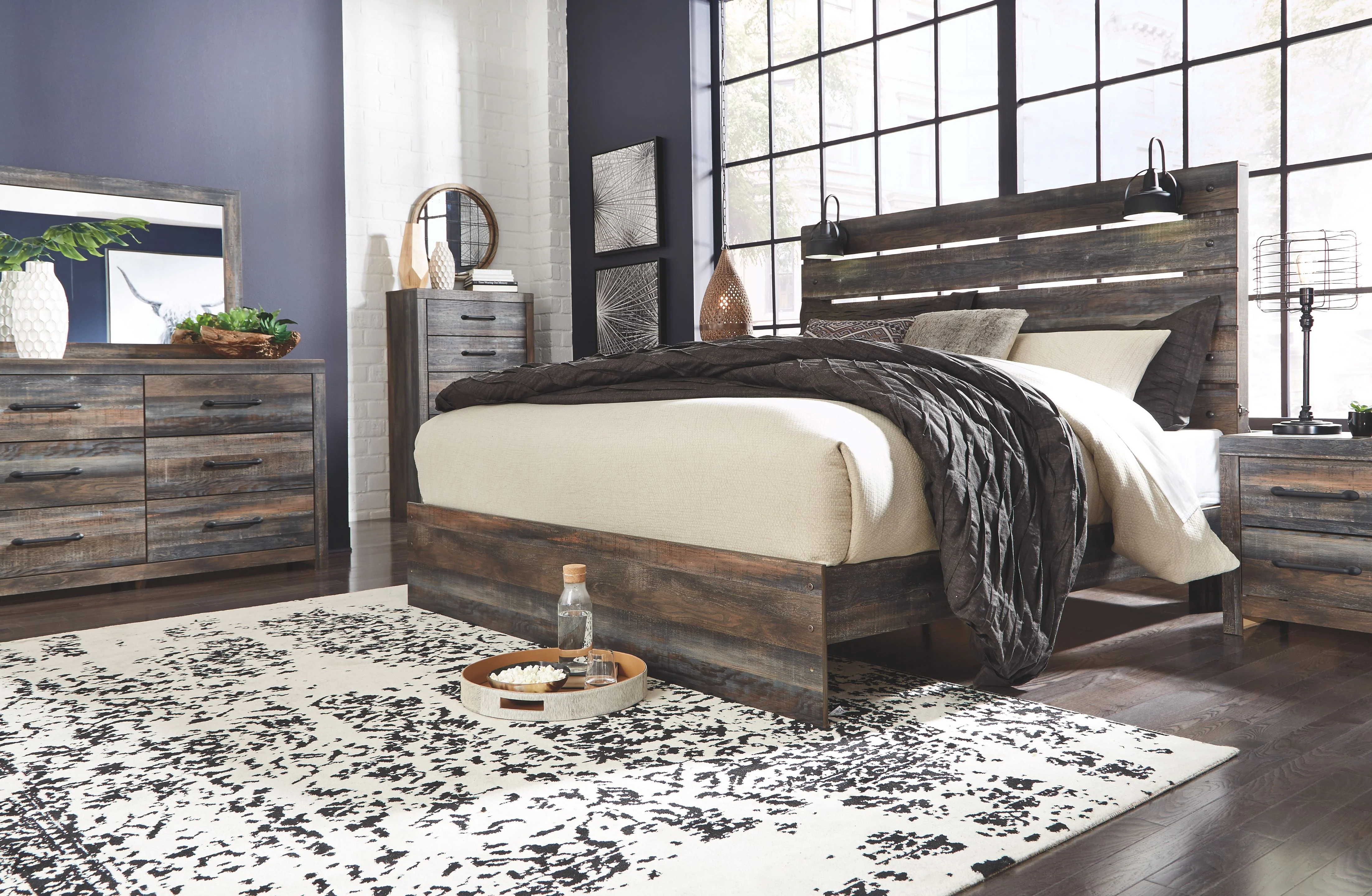 Drystan - Panel Bedroom Set - Image 4