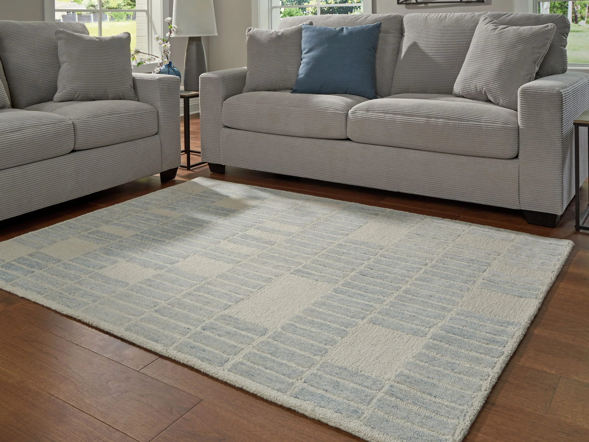 Dylanton - Rug - Image 6