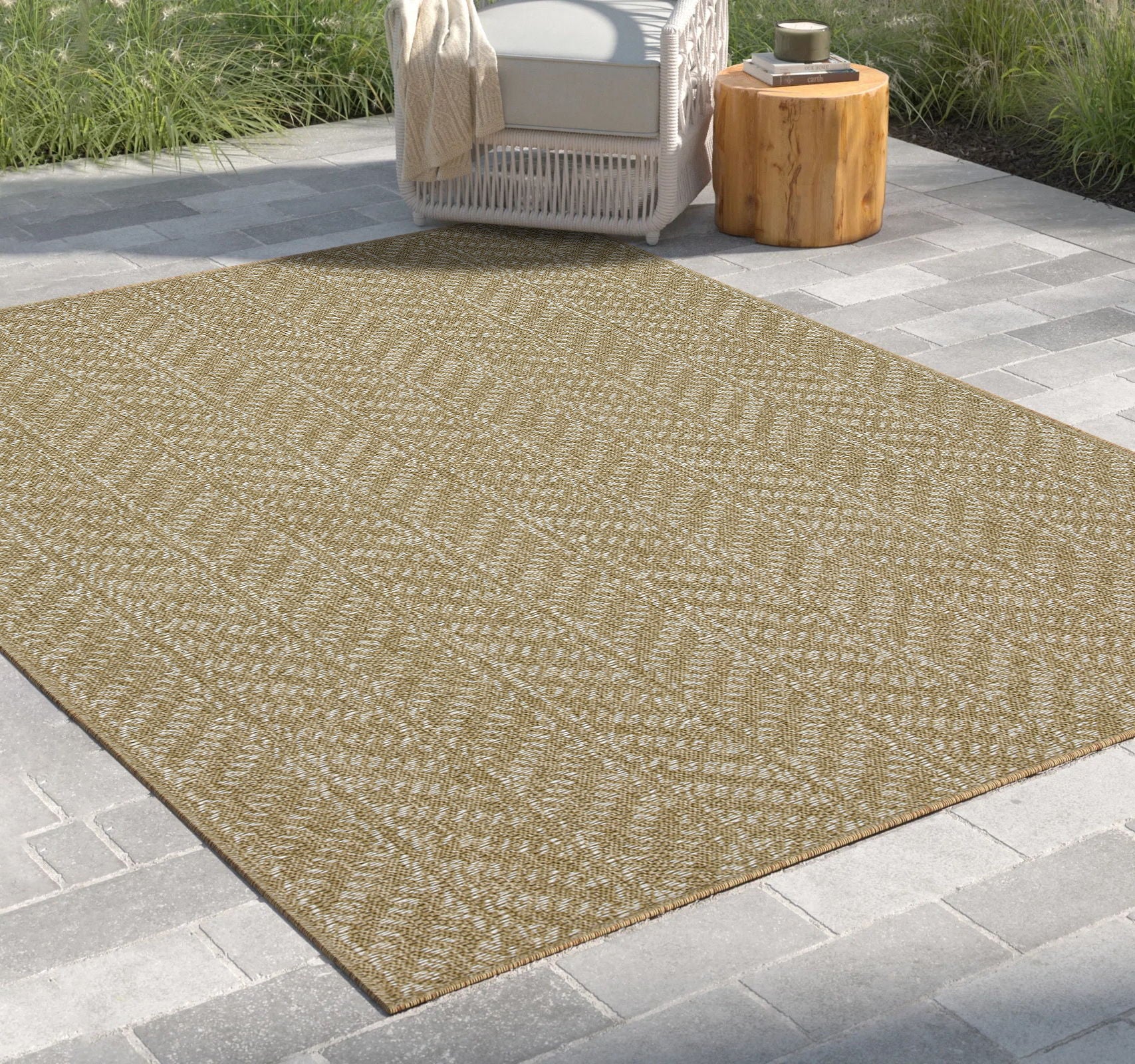 Earth - 5'3" X 7'3" Indoor, Outdoor Area Rug - Natural / White - Image 3