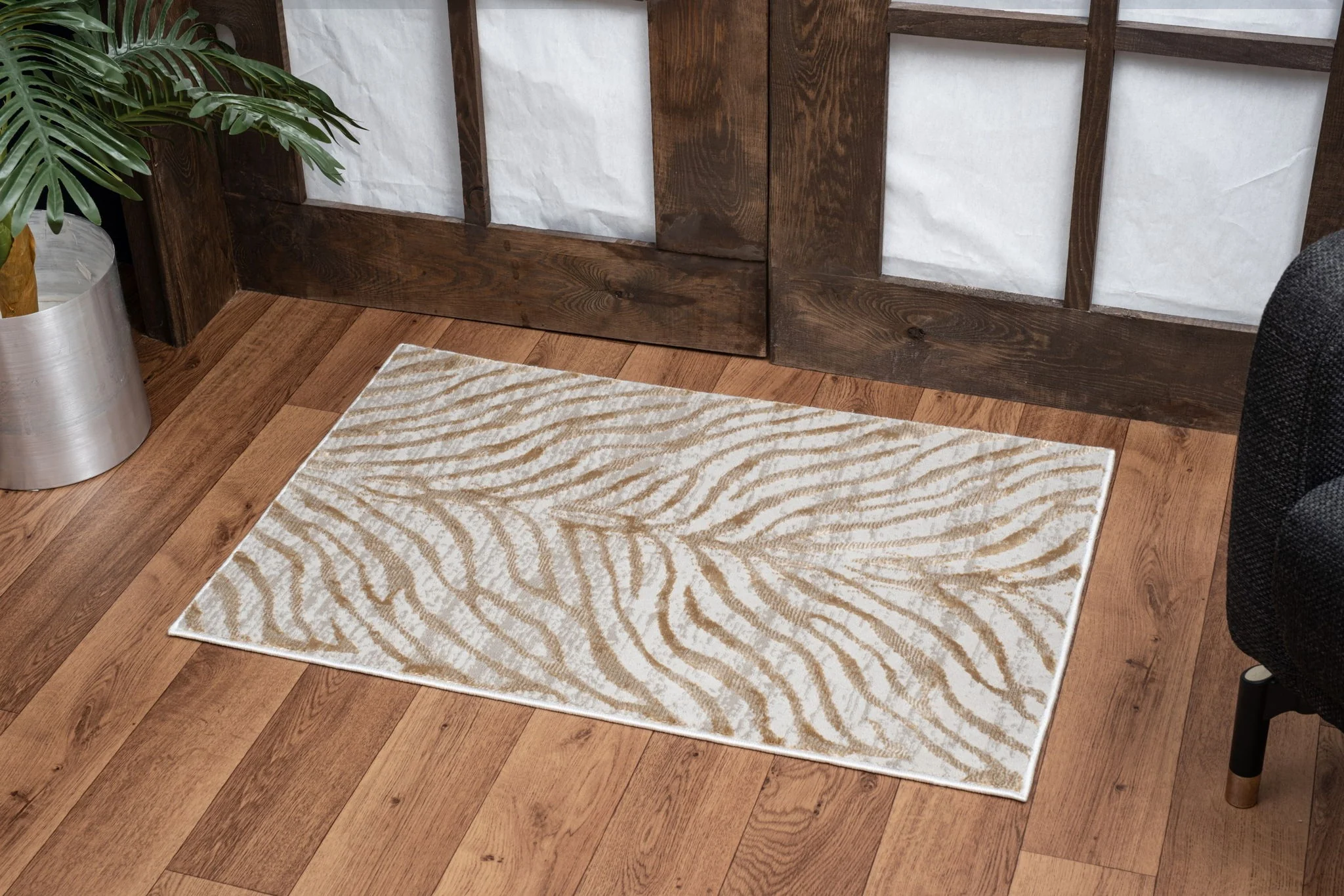 Elegance - 5'3" X 7'3" Area Rug - Gold - Image 6