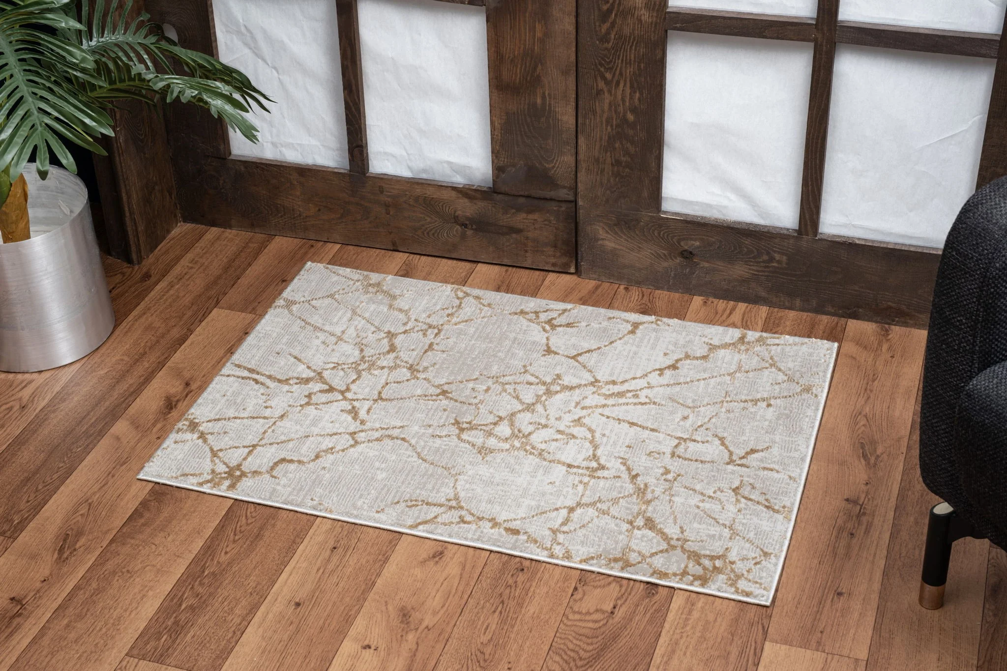 Elegance - 5'3" X 7'3" Area Rug - Gold, Polyester - Image 2