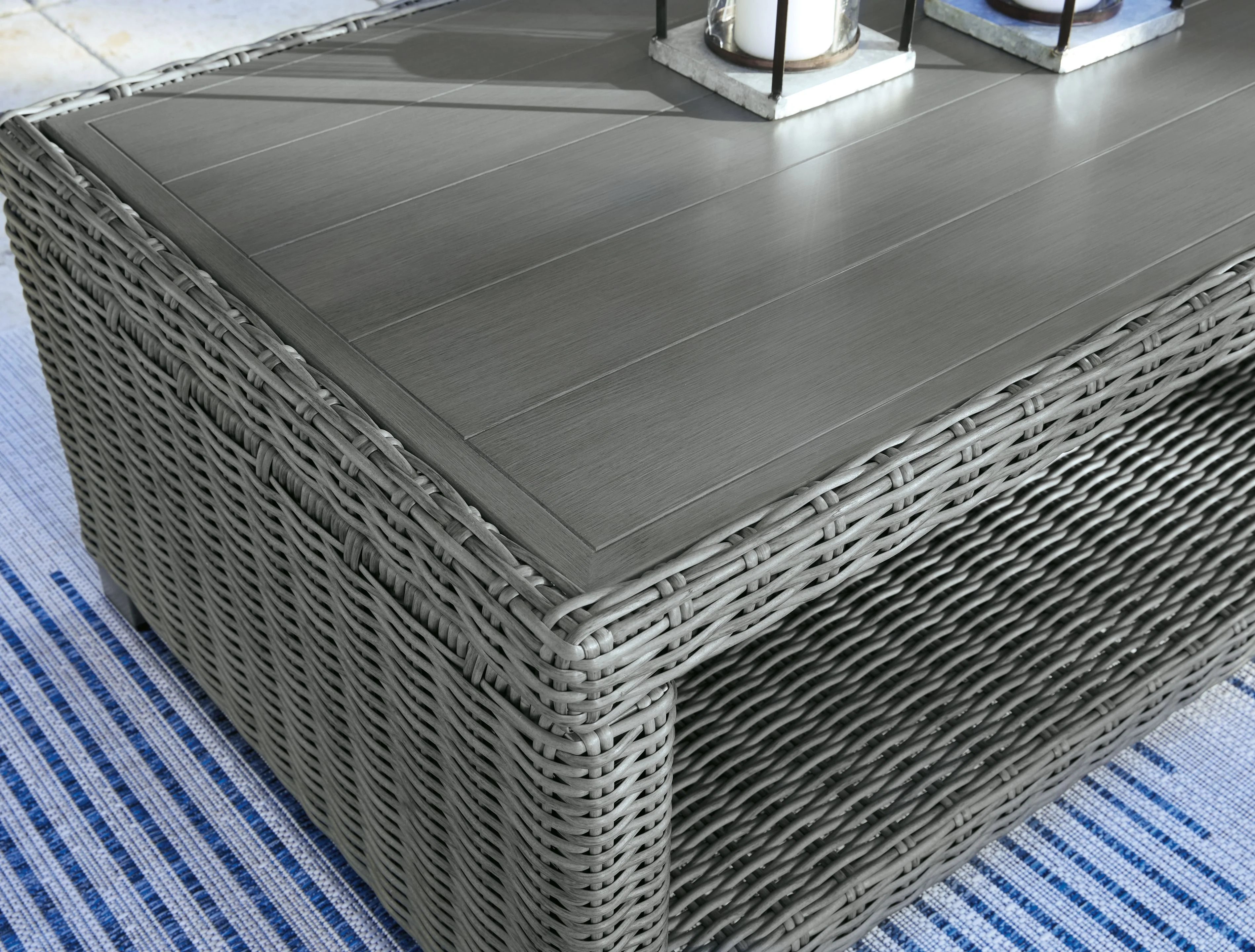 Elite Park - Rectangular Cocktail Table - Gray - Image 3