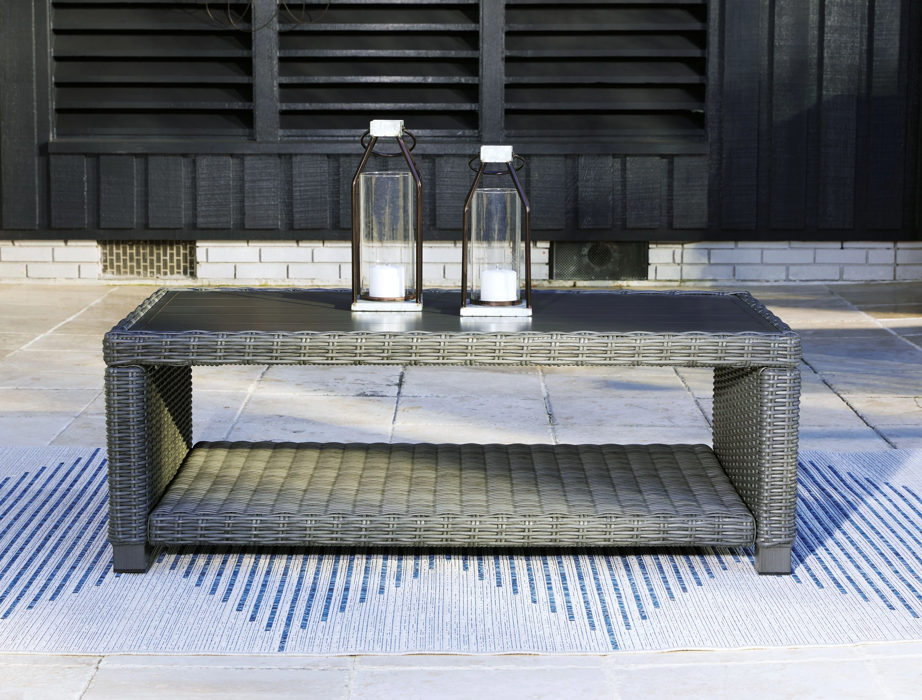 Elite Park - Rectangular Cocktail Table - Gray - Image 4