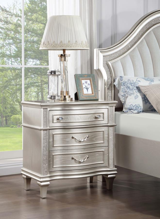 Evangeline - 3-Drawer Nightstand - Silver Oak - Image 2