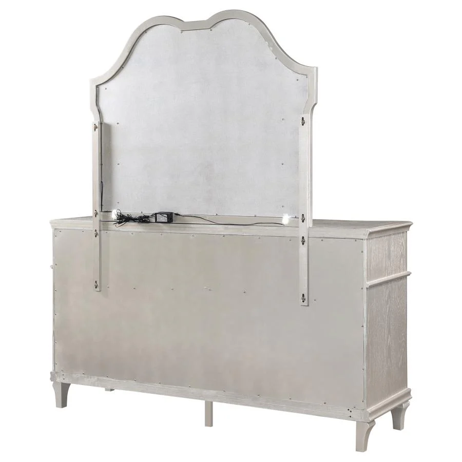 Evangeline - 9-Drawer Dresser - Image 15