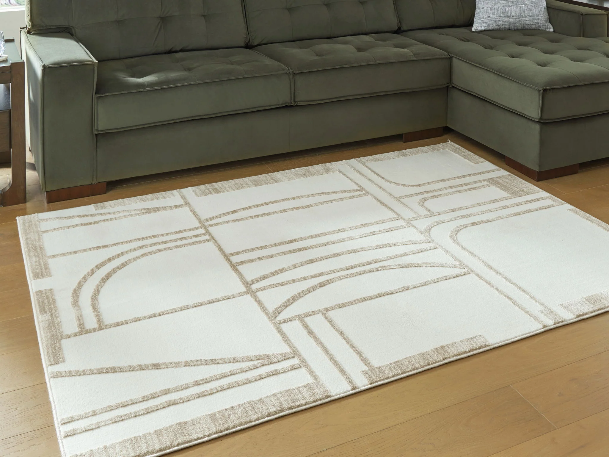 Farongrove - Rug - Image 6