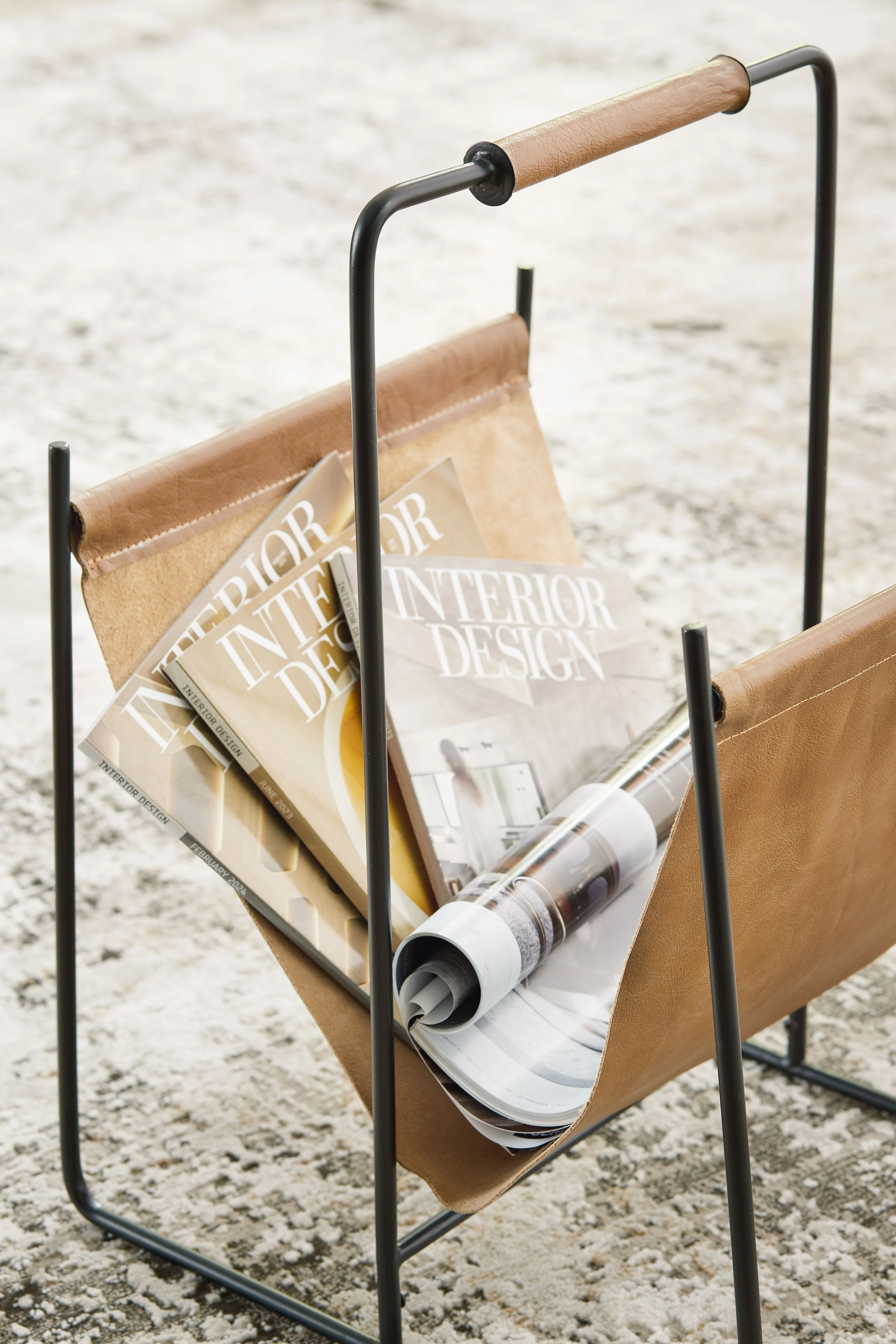 Faronworth - Magazine Rack - Brown / Black - Image 3