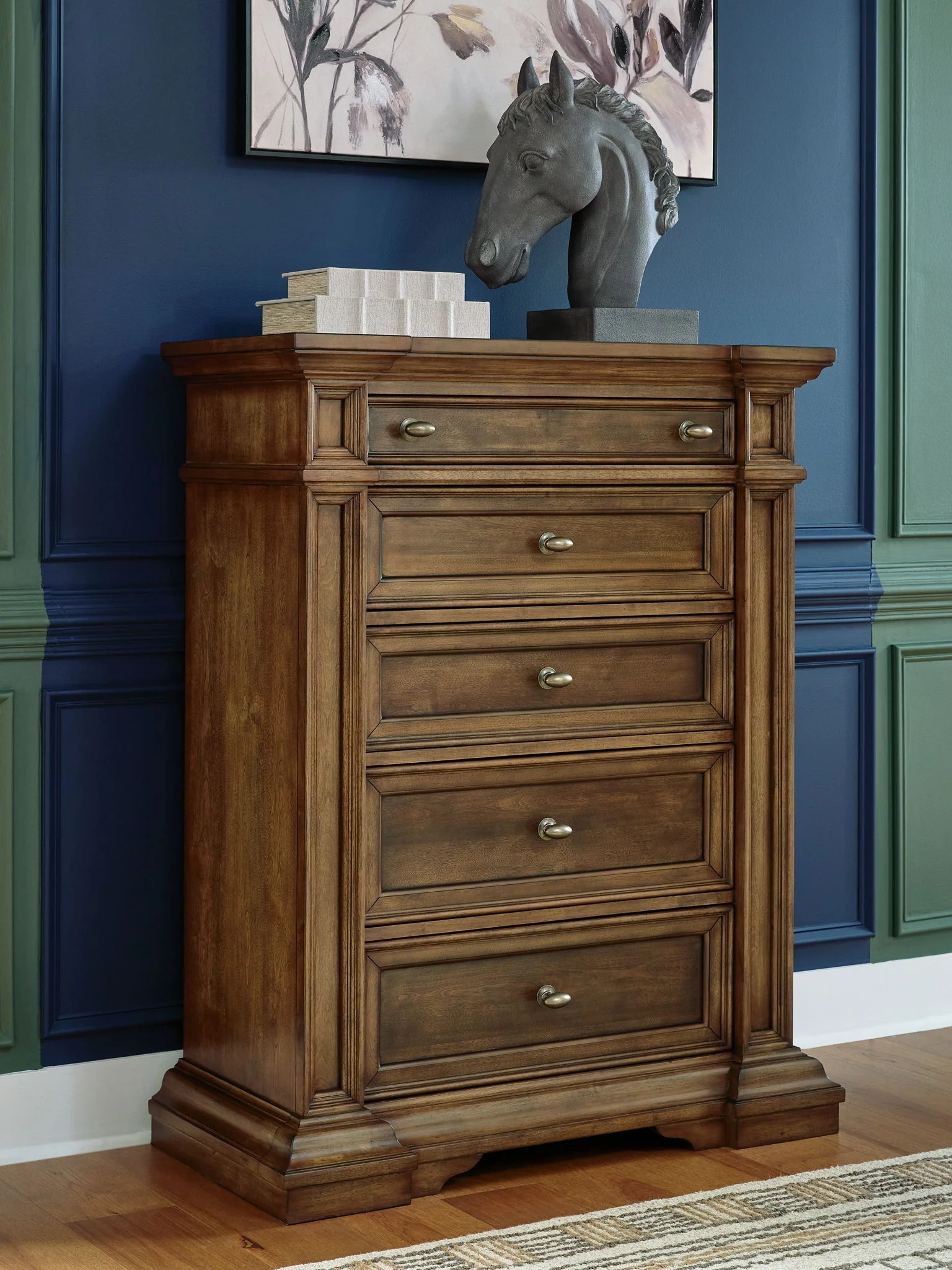 Frantanna - Five Drawer Chest - Brown - Image 5