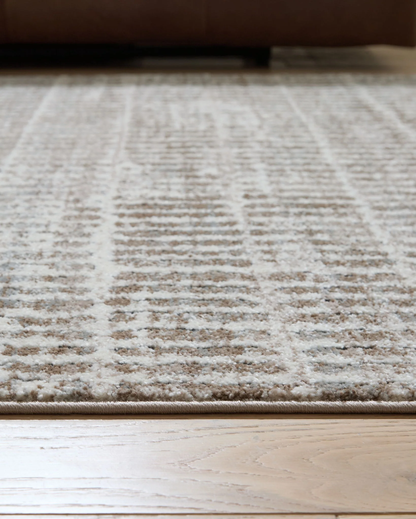 Fuadwick - Rug - Image 4