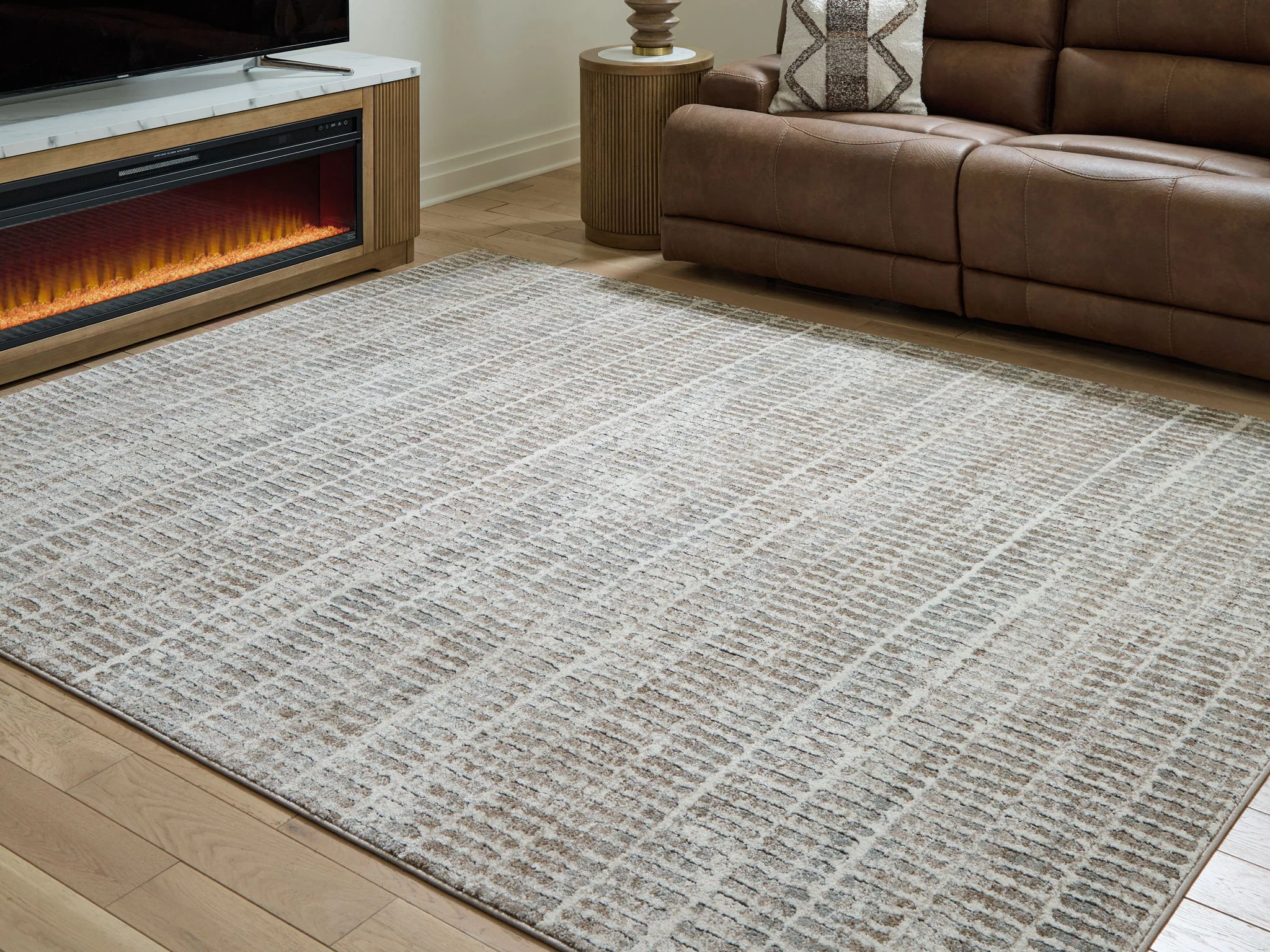 Fuadwick - Rug - Image 8