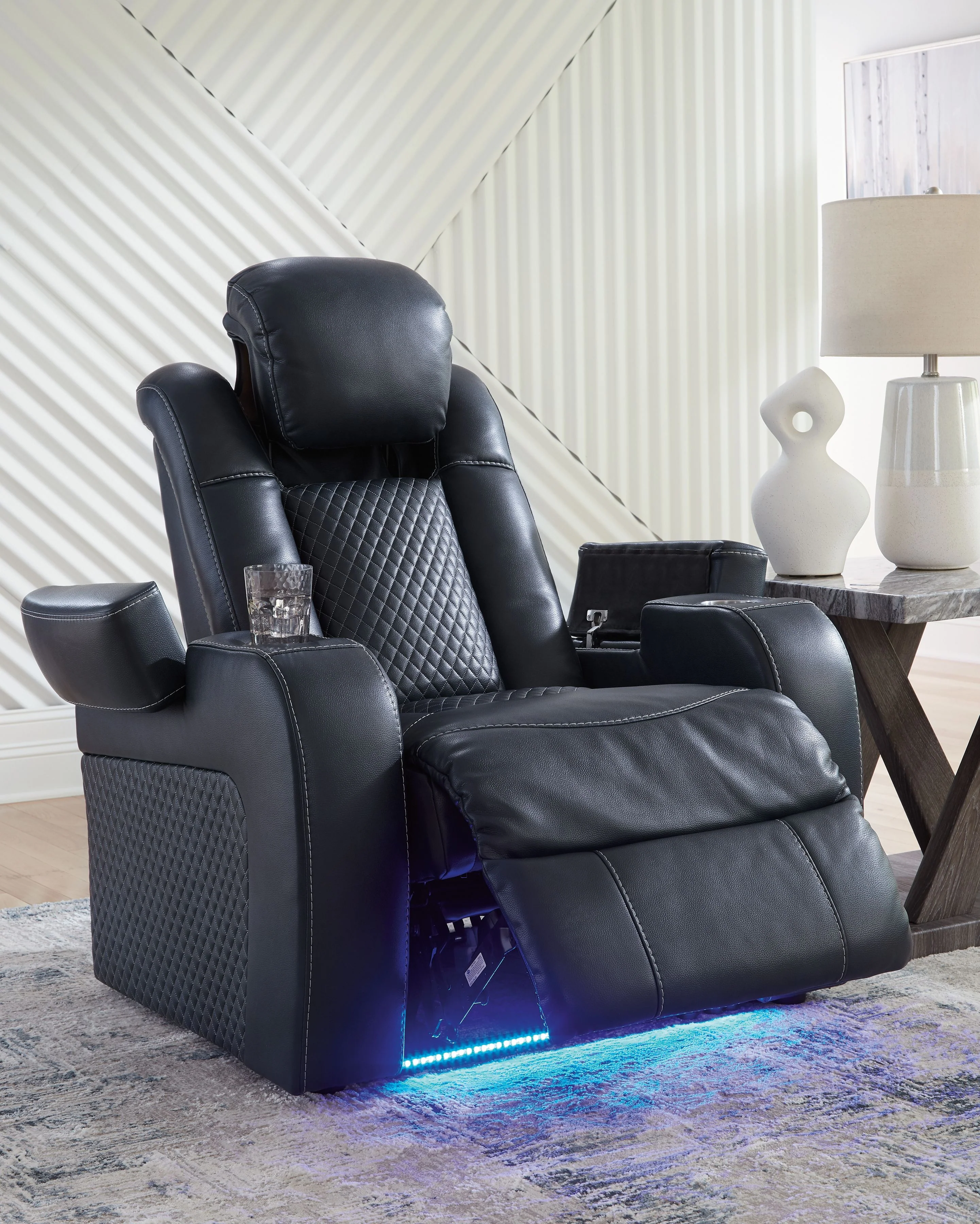 Fyne-dyme - Power Recliner/Adj Headrest - Image 17